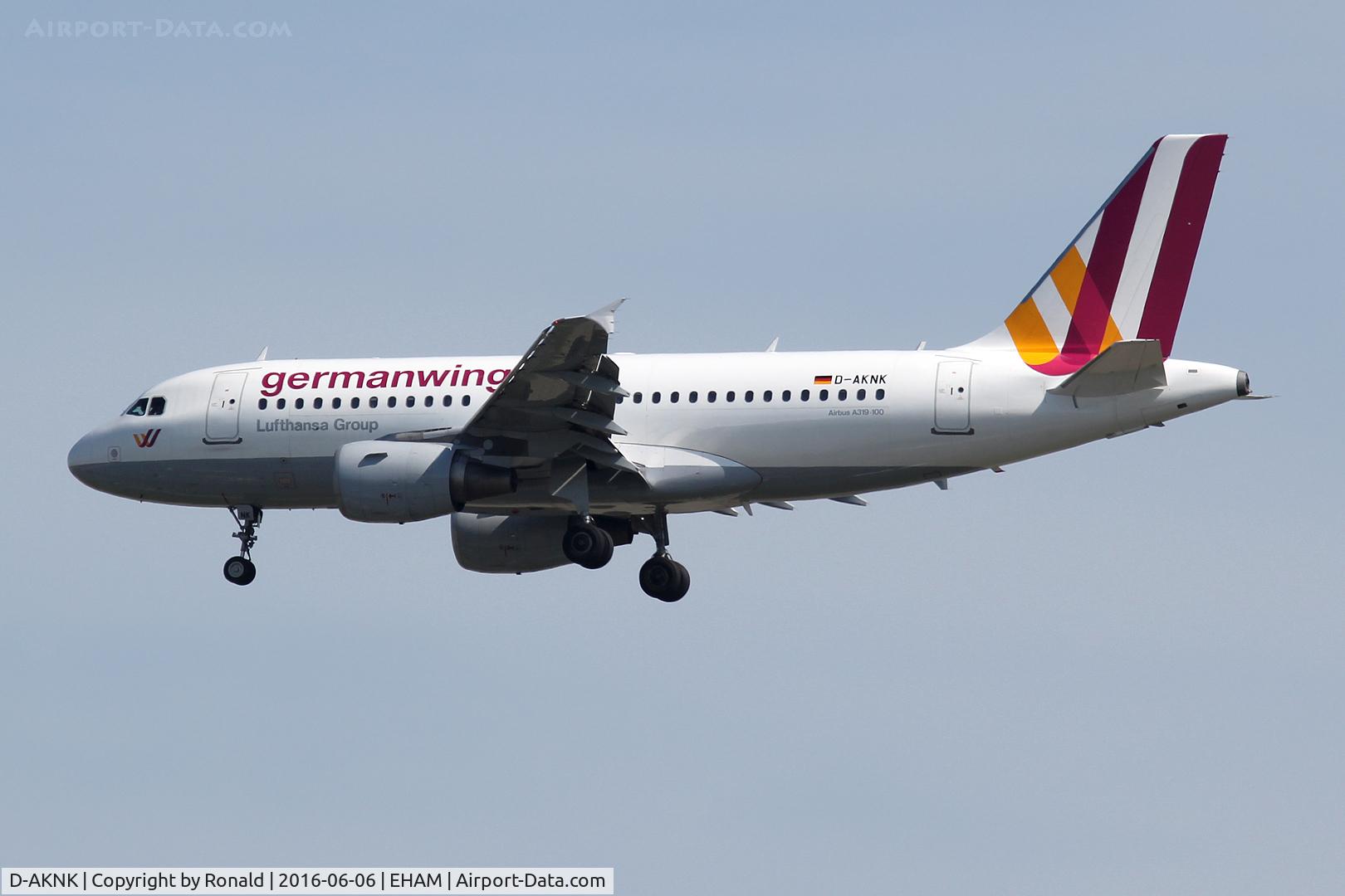 D-AKNK, 1999 Airbus A319-112 C/N 1077, at spl