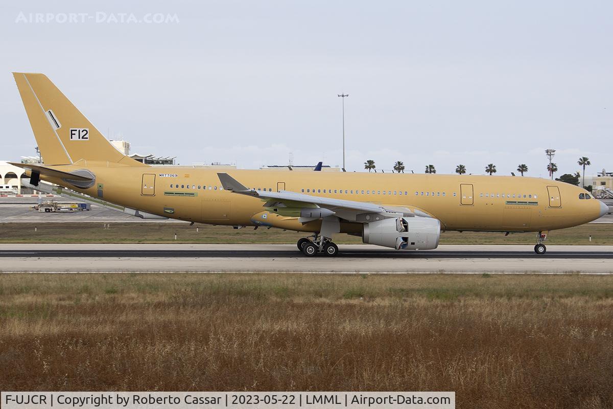 F-UJCR, 2022 Airbus A330-243MRTT C/N 2015, Runway 13