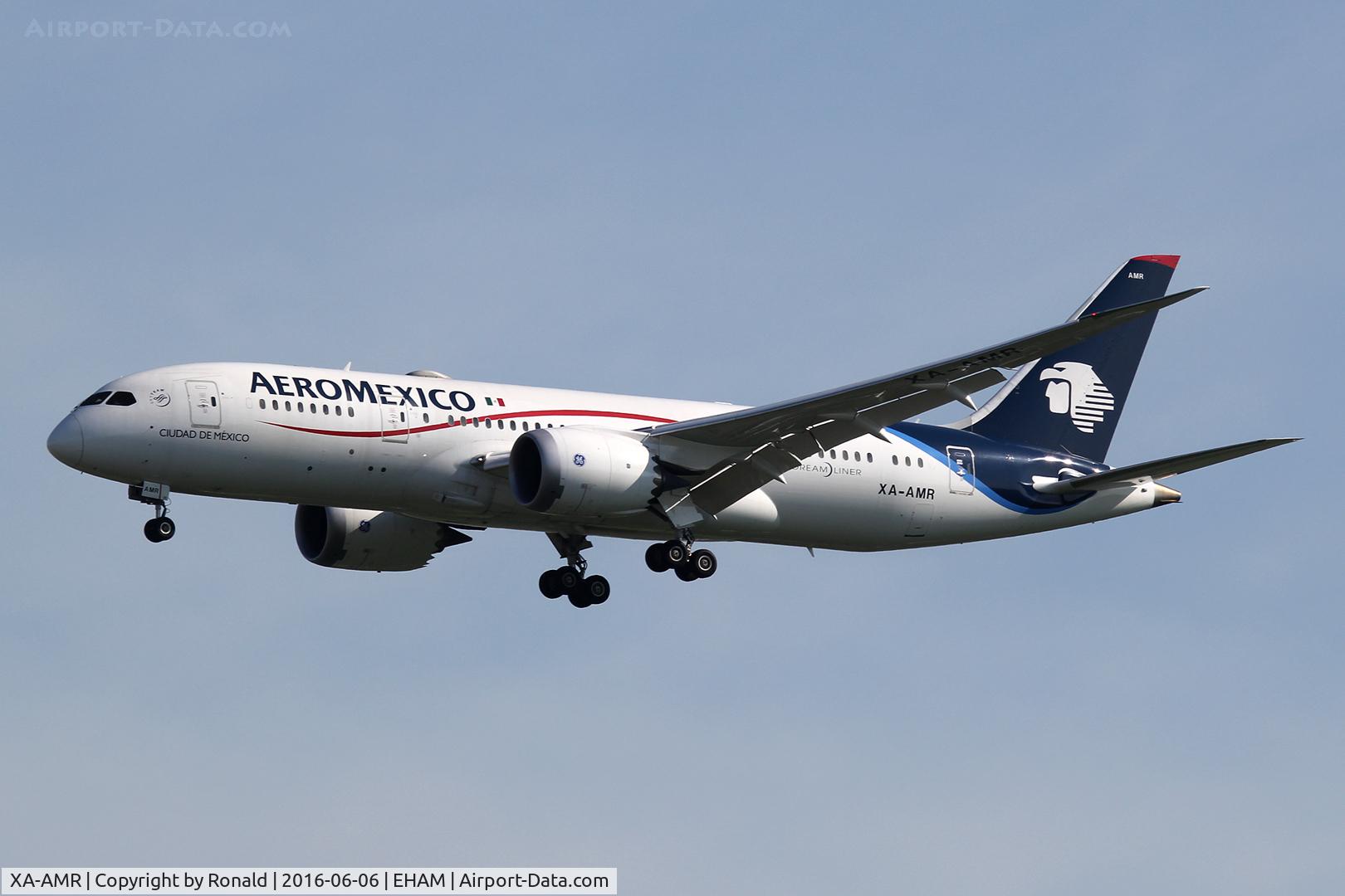 XA-AMR, 2014 Boeing 787-8 Dreamliner C/N 36844, at spl