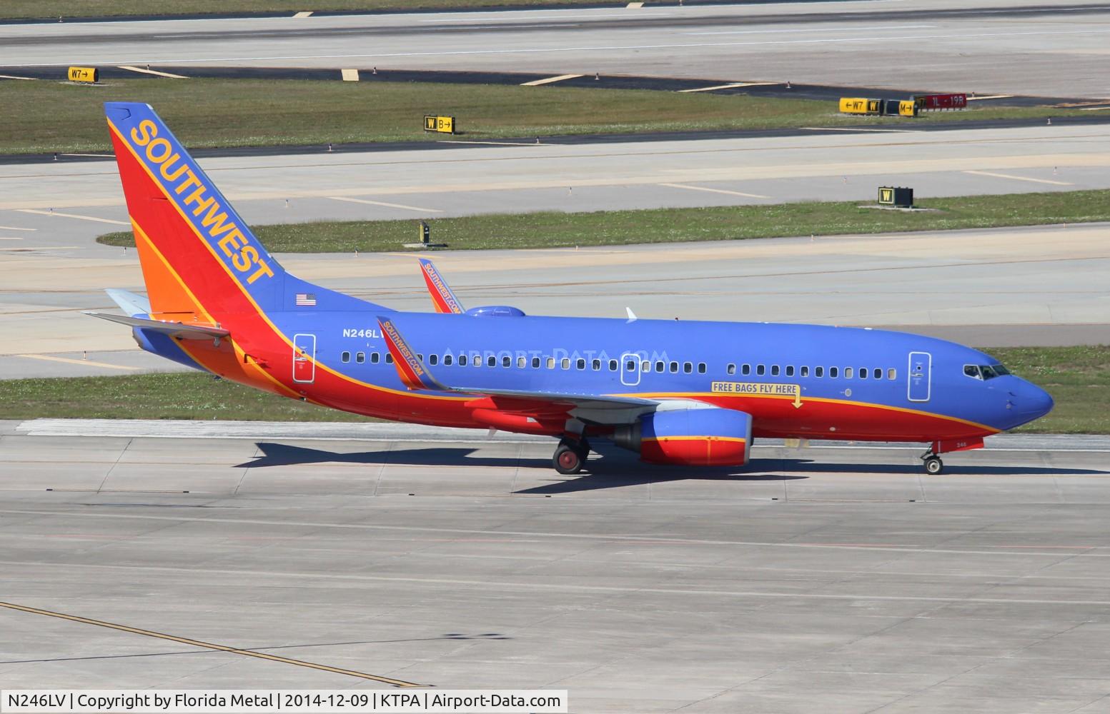 N246LV, 2006 Boeing 737-7H4 C/N 32507, SWA 737 canyon blue zx