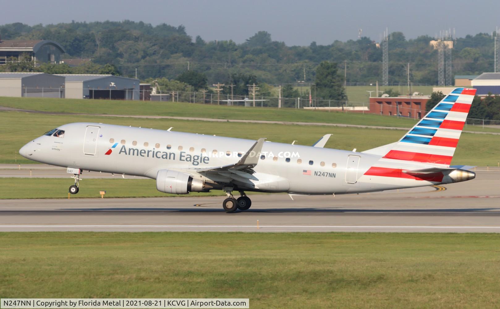 N247NN, 2016 Embraer 175LR (ERJ-170-200LR) C/N 17000619, Envoy/Eagle E175 zx