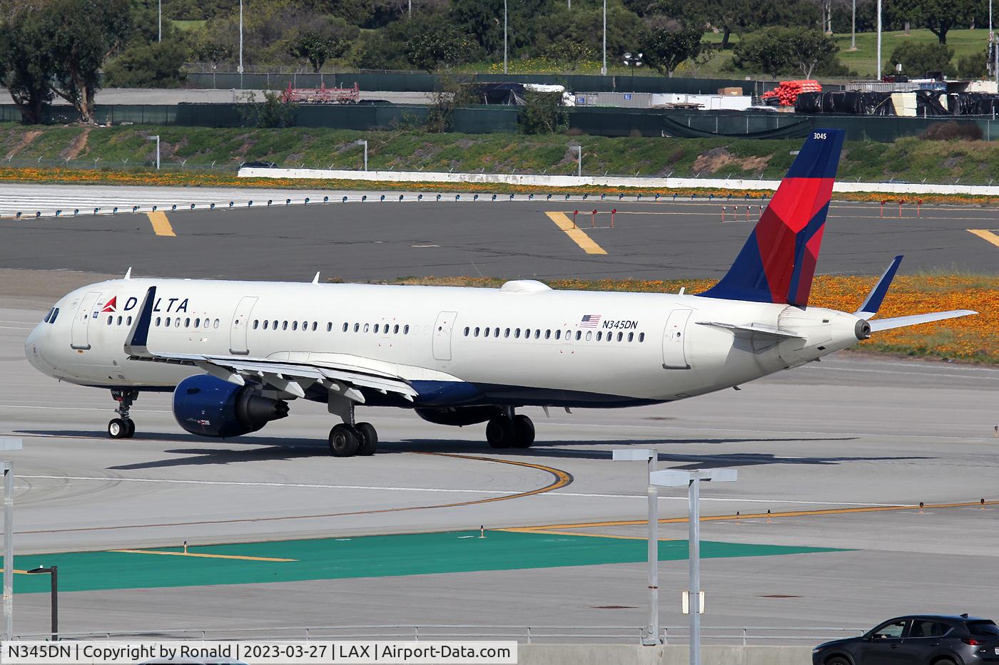 N345DN, 2018 Airbus A321-211 C/N 8191, at lax