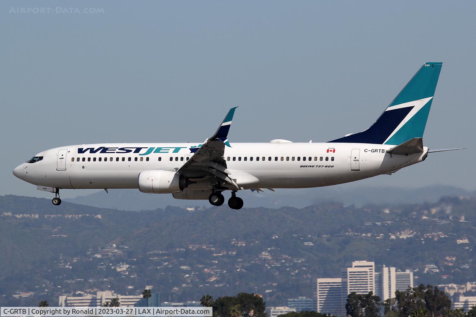 C-GRTB, 2016 Boeing 737-8CT C/N 40841, at lax