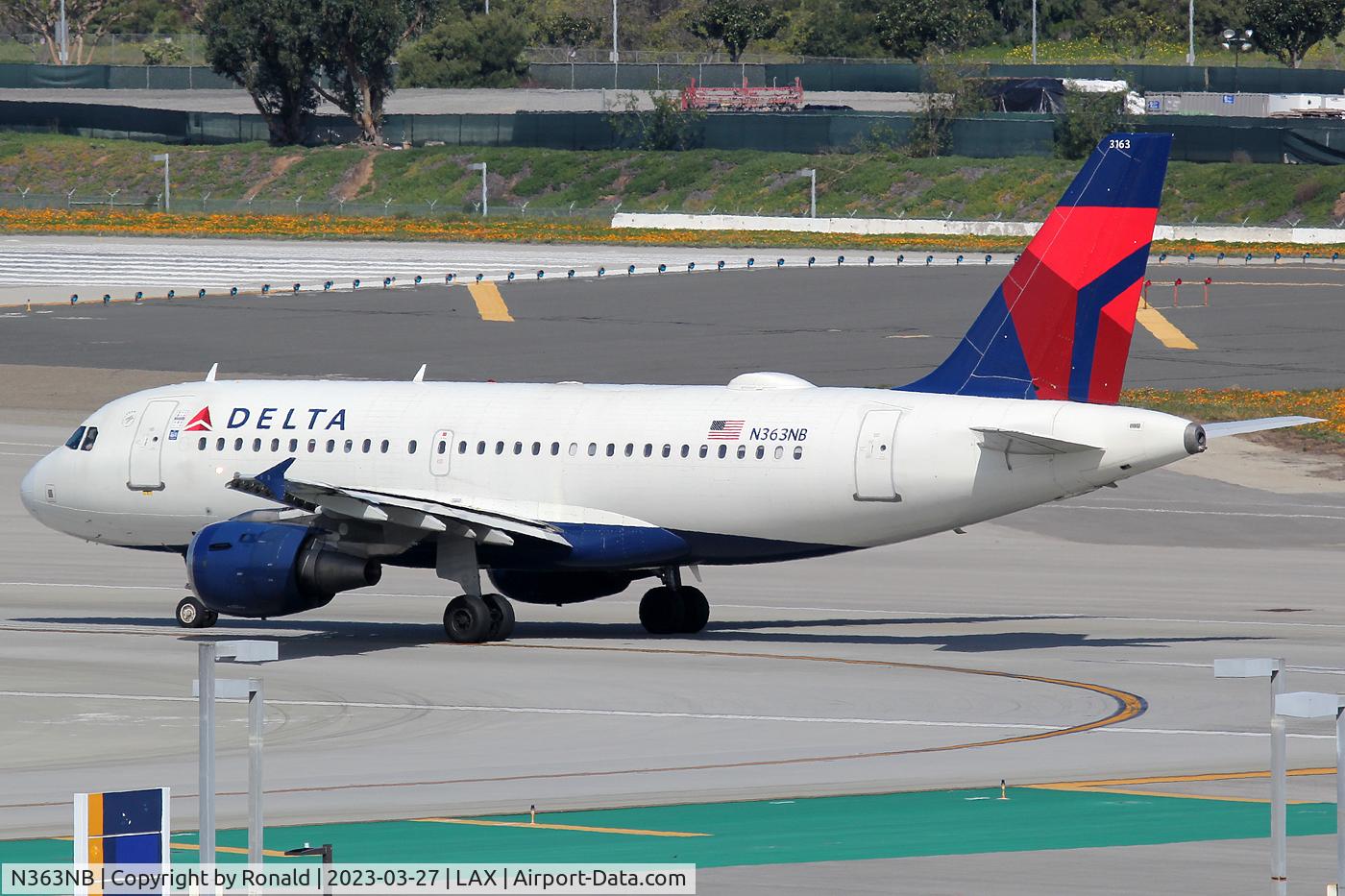 N363NB, 2003 Airbus A319-114 C/N 1990, at lax