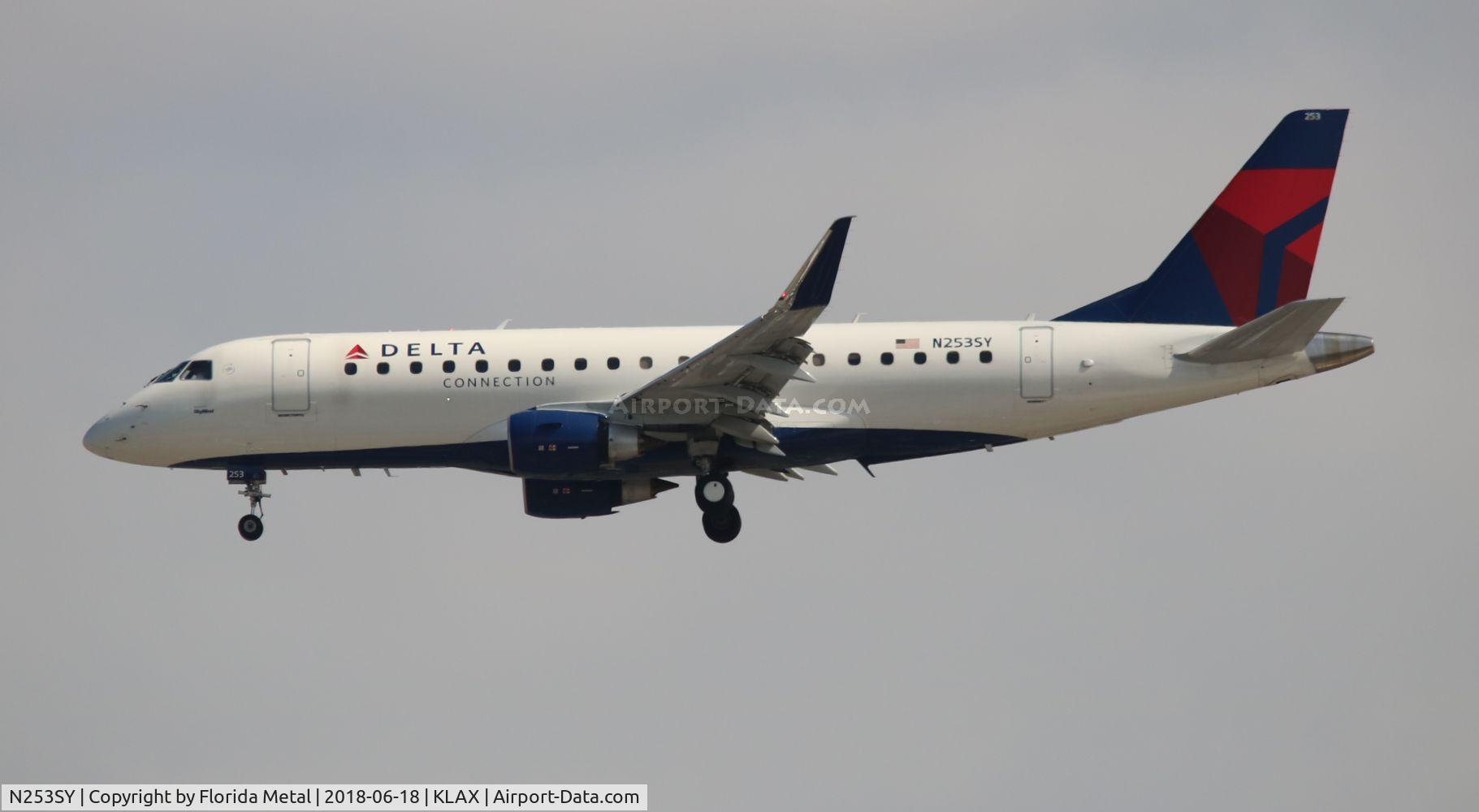N253SY, 2016 Embraer 175LR (ERJ-170-200LR) C/N 17000620, SKW/DAL E175 zx