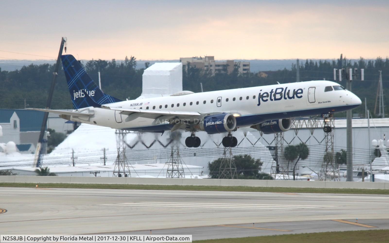 N258JB, 2006 Embraer 190AR (ERJ-190-100IGW) C/N 19000047, JBU E190 zx FLL 28L