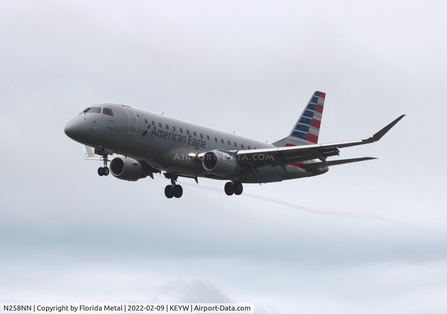 N258NN, 2017 Embraer 175LR (ERJ-170-200LR) C/N 17000675, Envoy/Eagle E175 zx MIA-EYW