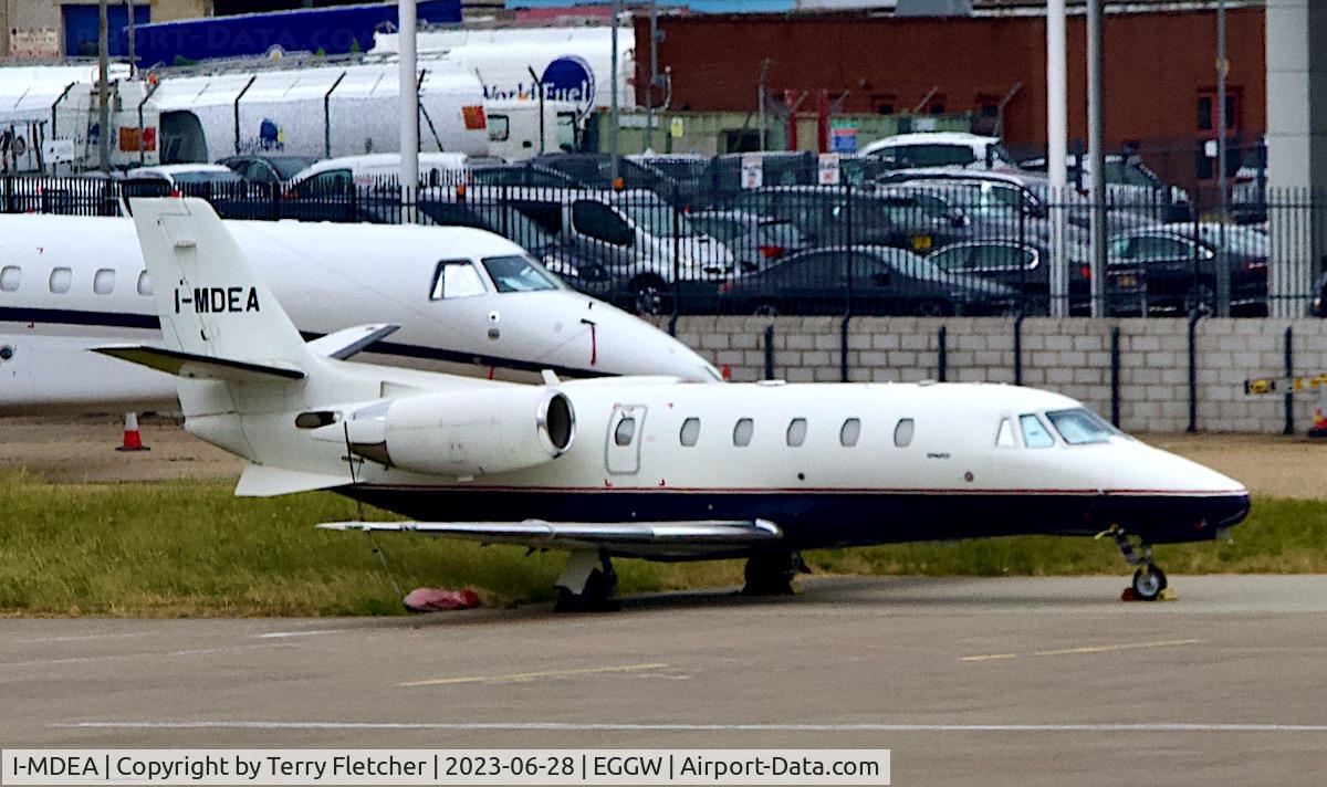 I-MDEA, 2008 Cessna 560XLS Citation Excel C/N 560-5801, At Luton Airport
