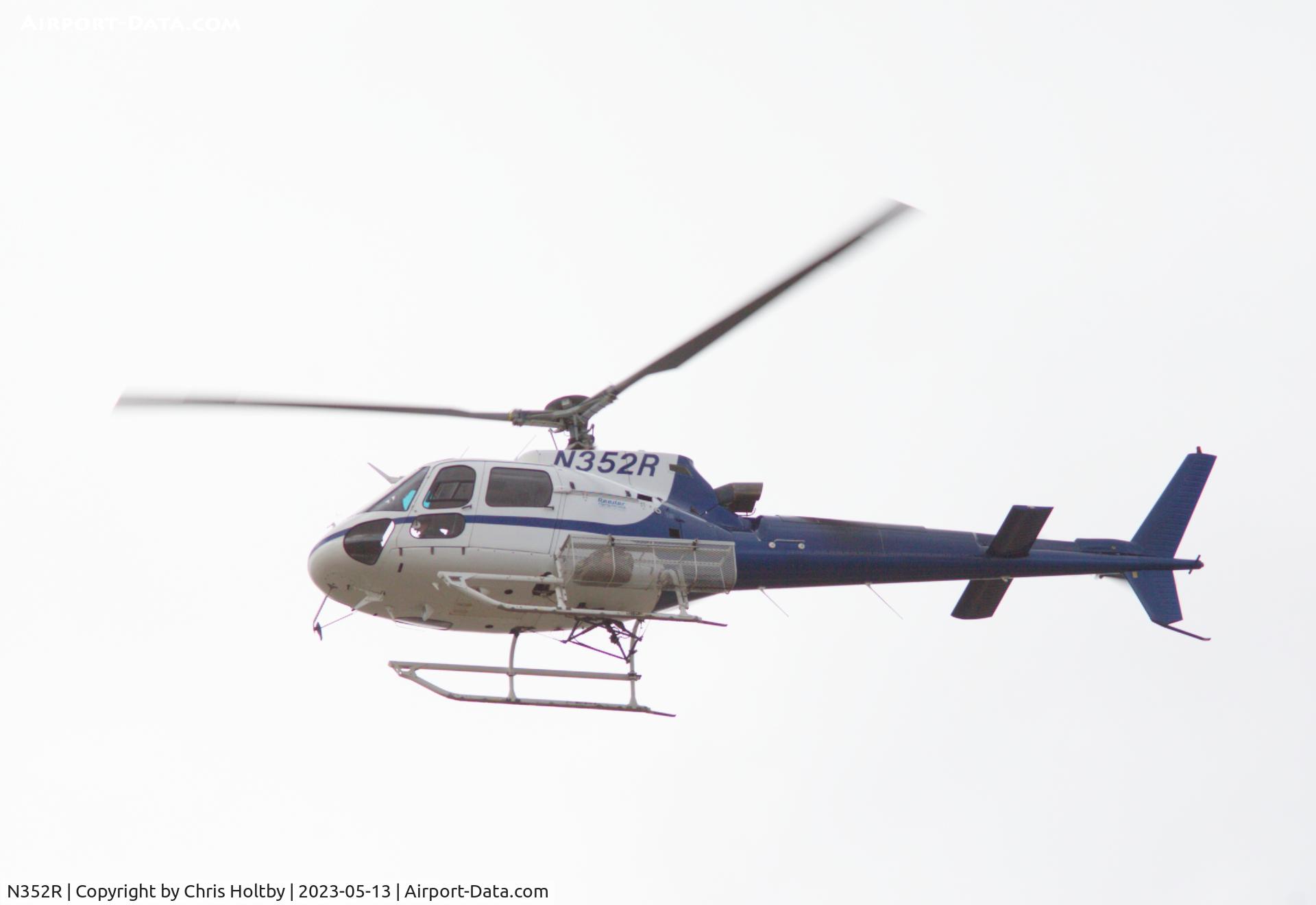 N352R, 2002 Eurocopter AS-350B-3 Ecureuil Ecureuil C/N 3664, Over Willcox, Arizona