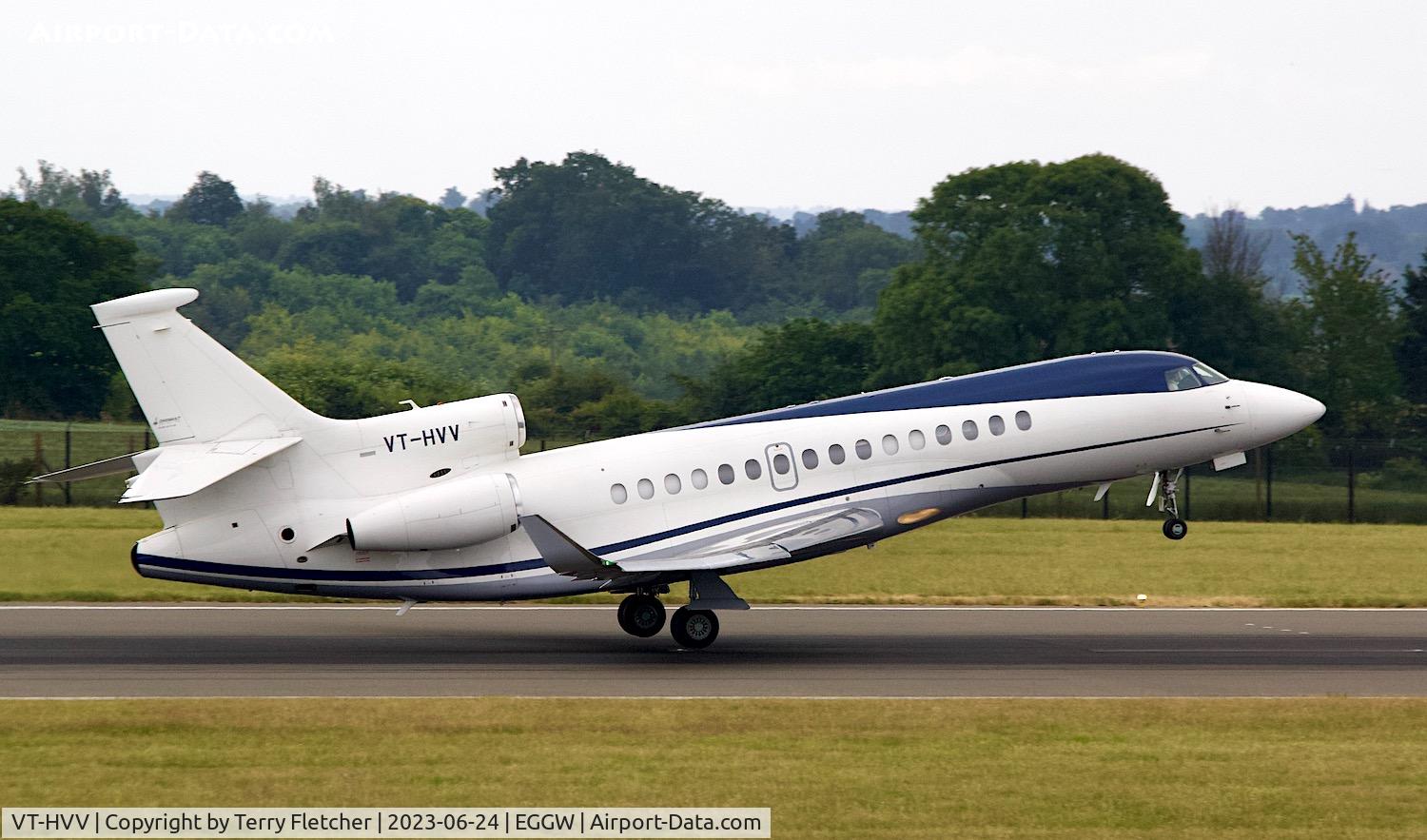 VT-HVV, 2017 Dassault Falcon 7X C/N 432, At Luton Airport