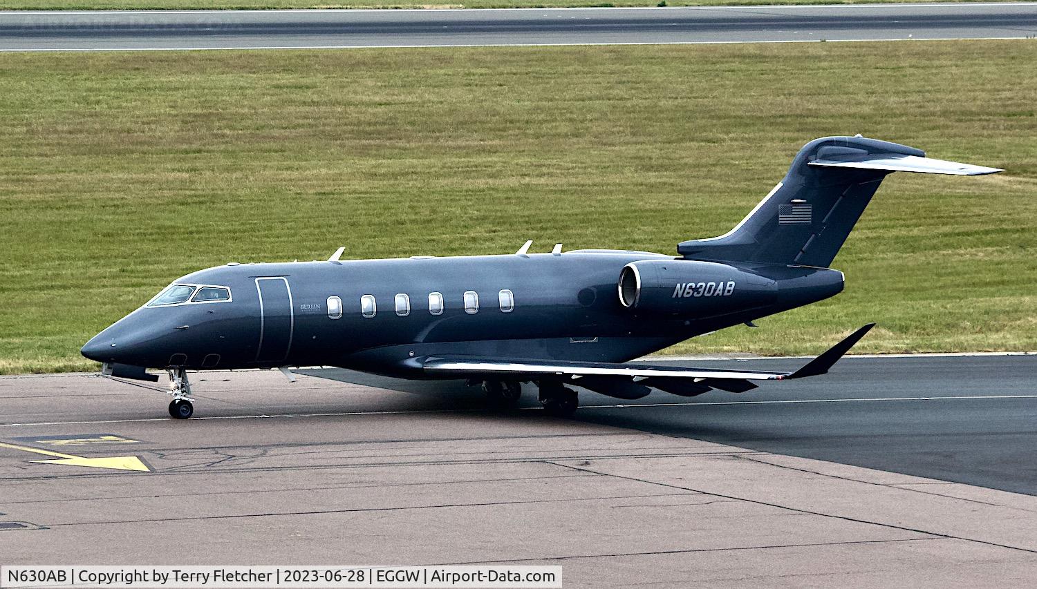 N630AB, 2017 Bombardier BD-100-1A10 Challenger 350 C/N 20684, At Luton Airport