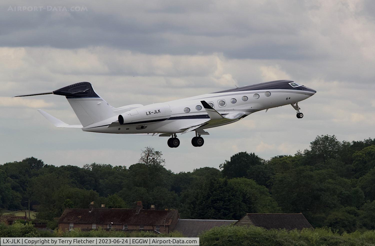 LX-JLK, Gulfstream Aerospace G650ER (G-VI) C/N 6484, At Luton Airport
