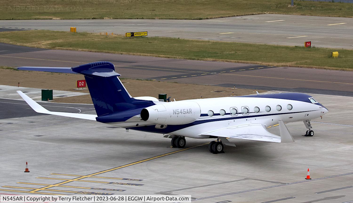 N545AR, 2022 Gulfstream G650ER C/N 6501, At Luton Airport