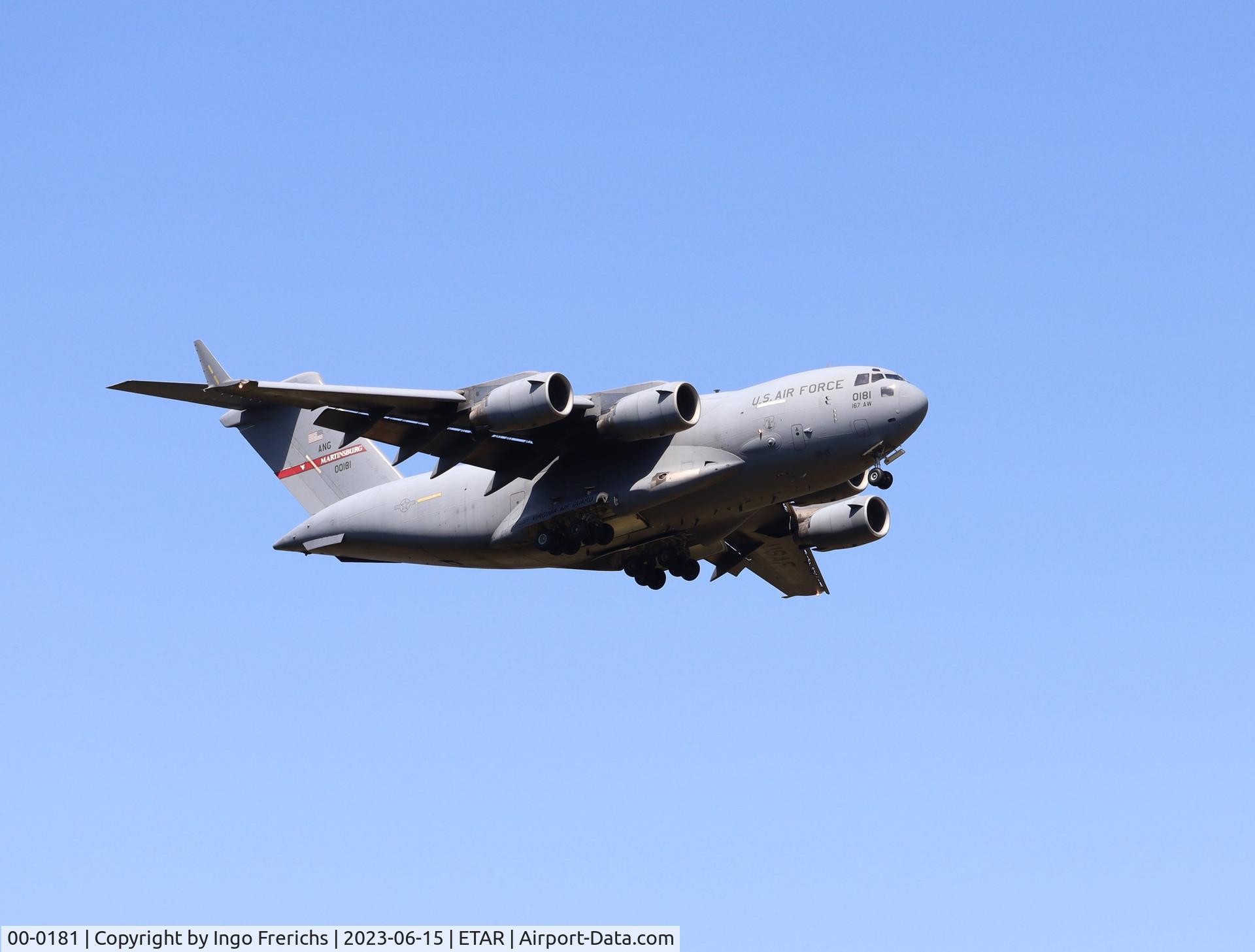 00-0181, 2000 Boeing C-17A Globemaster III C/N 50089/F088/P81, 00-0181 Boeing C-17A approaching Ramstein Air Base.
