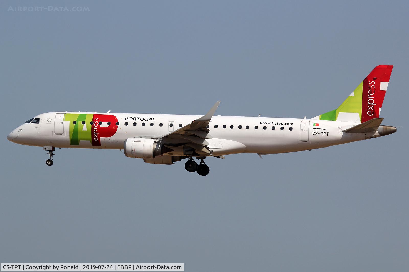 CS-TPT, 2011 Embraer 190LR (ERJ-190-100LR) C/N 19000495, at bru
