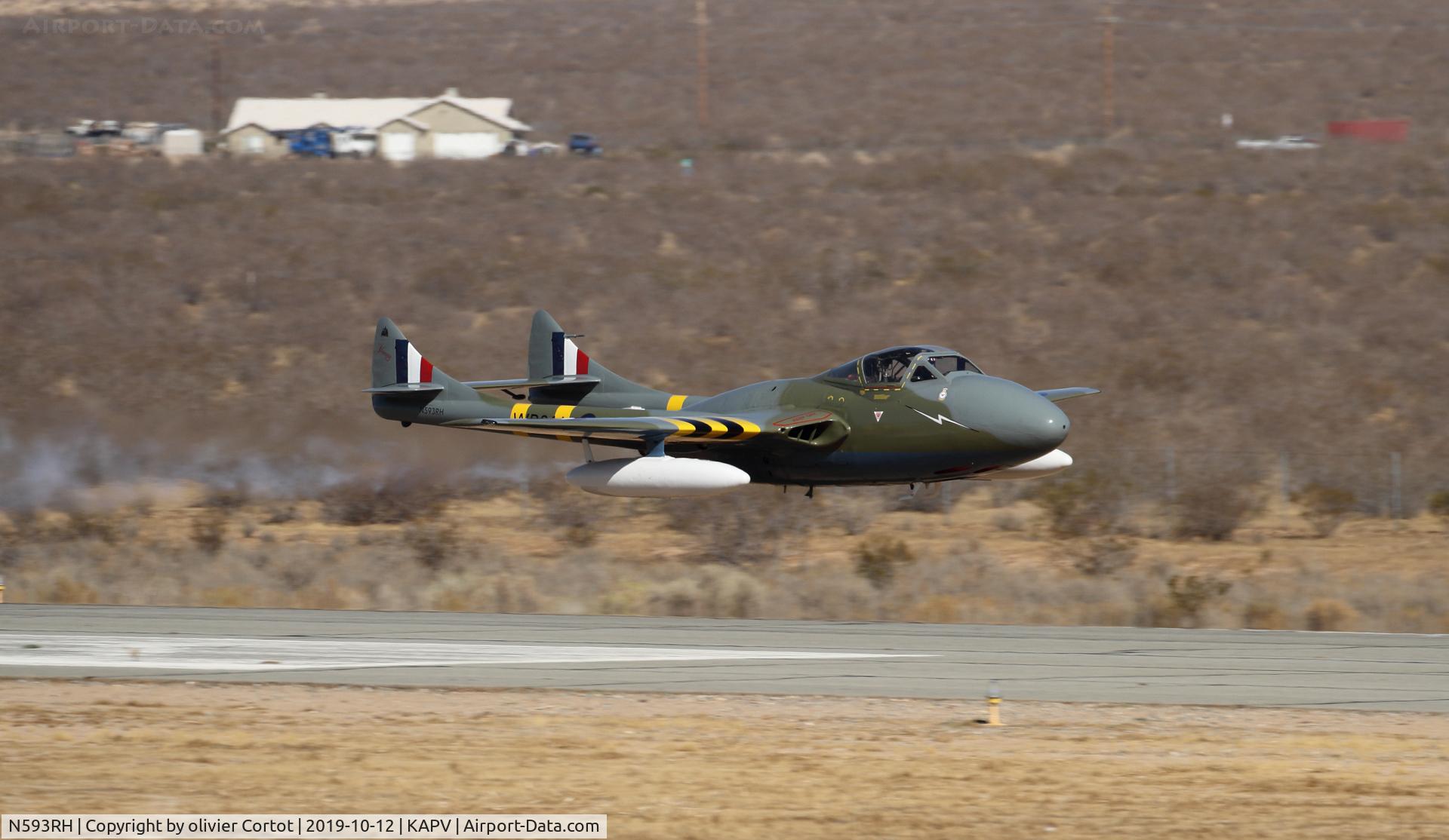 N593RH, 1959 De Havilland DH-115 Vampire T.55 C/N 986, Apple valley airshow 2019