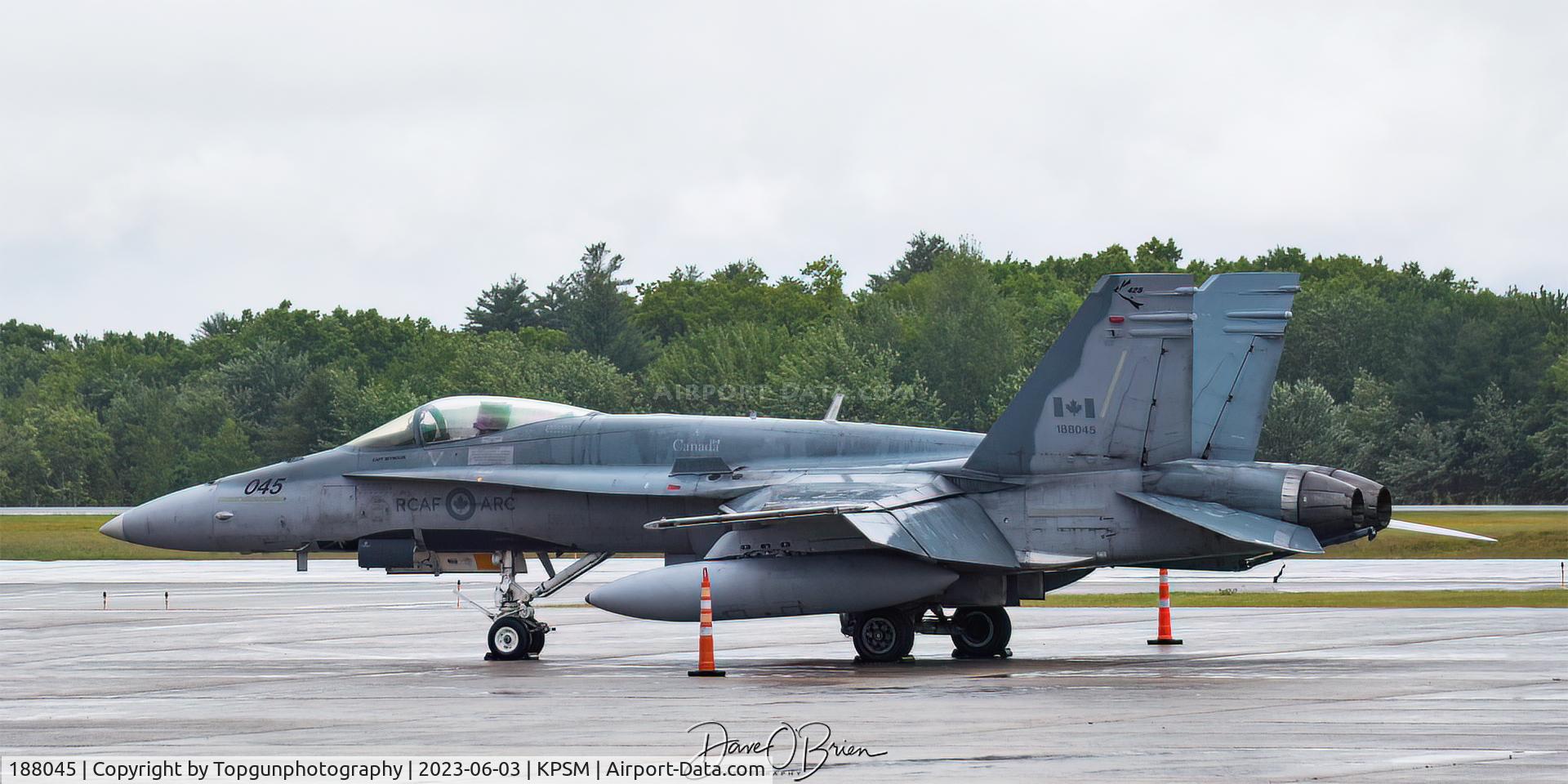 188045, McDonnell Douglas CF-188 Hornet C/N 722/AF45, Canadian Hornet down for the weekend