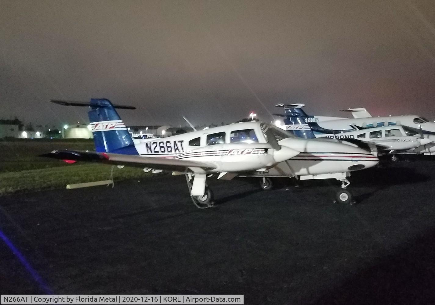 N266AT, 2001 Piper PA-44-180 Seminole C/N 4496104, PA-44 zx
