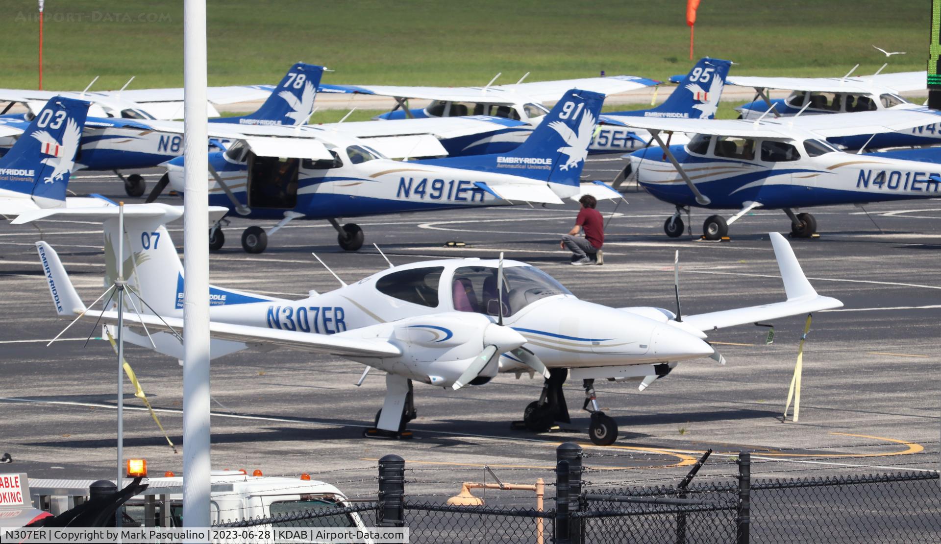 N307ER, 2016 Diamond DA-42-NG Twin Star Twin Star C/N 42.N207, Diamond DA-42 NG