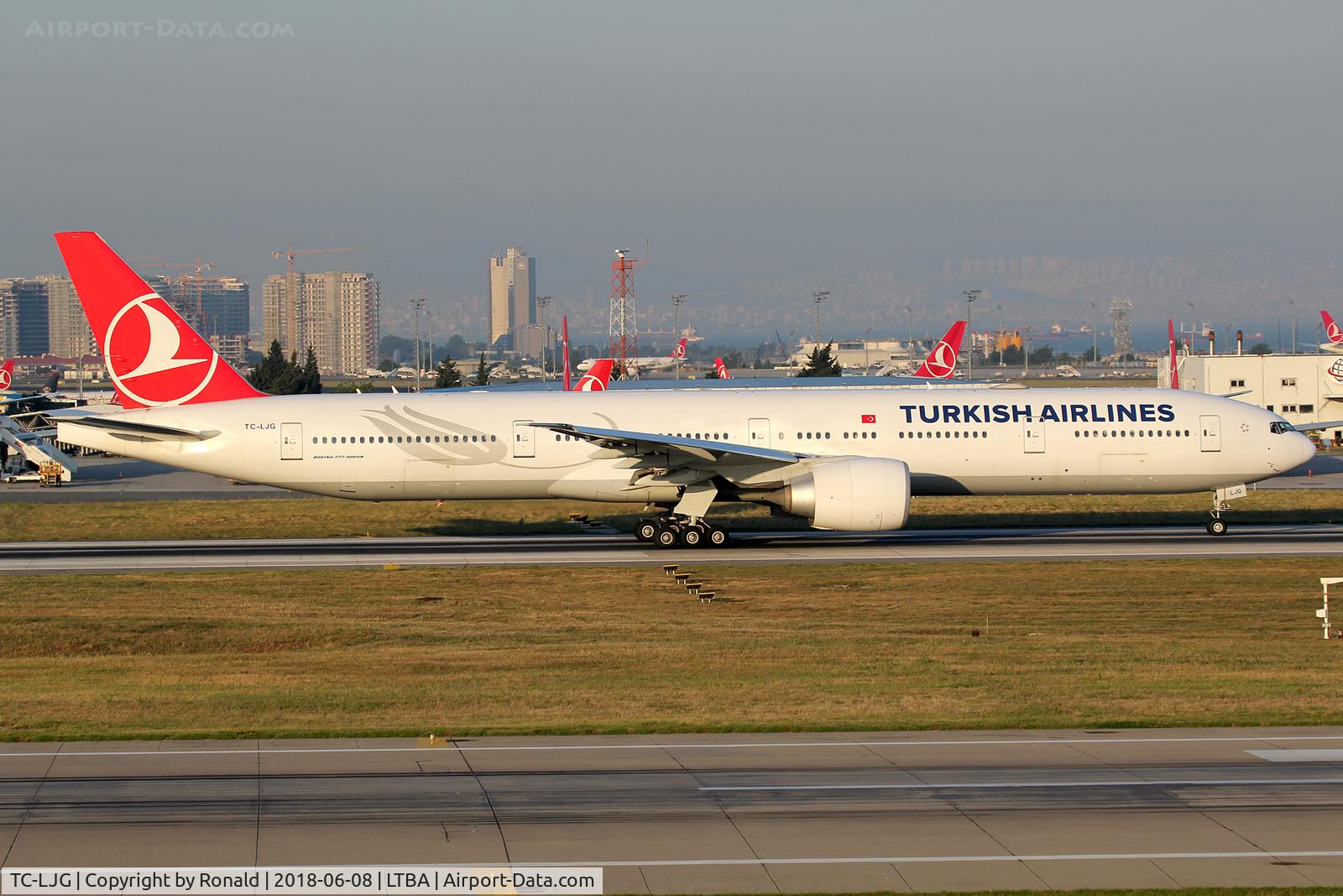 TC-LJG, 2016 Boeing 777-3F2/ER C/N 44128, at ist