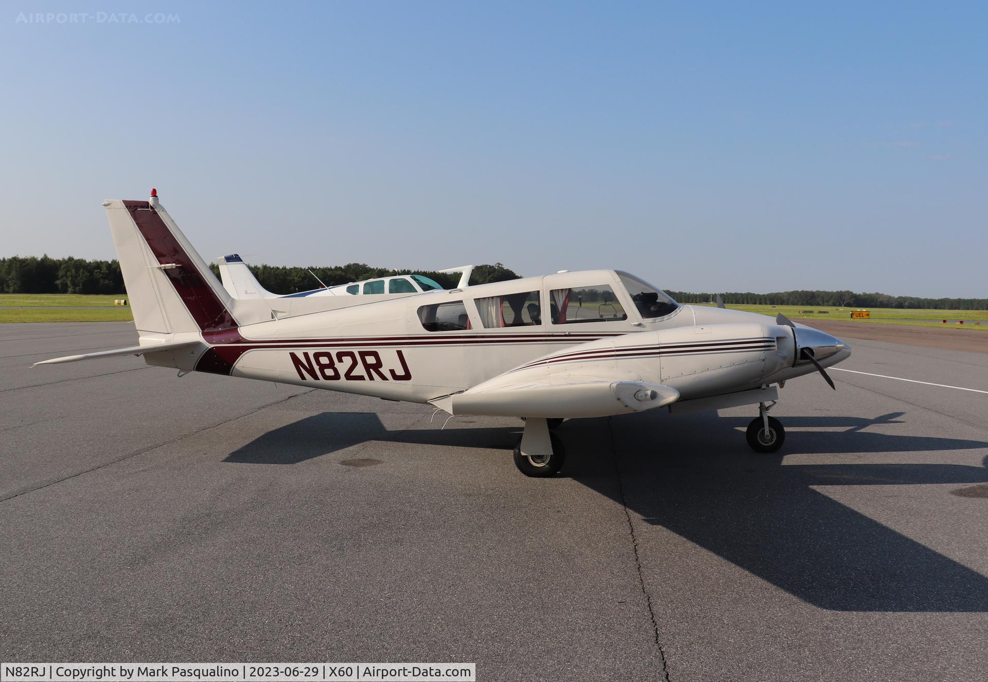 N82RJ, 1966 Piper PA-30 Twin Comanche C/N 30-1049, Piper PA-30