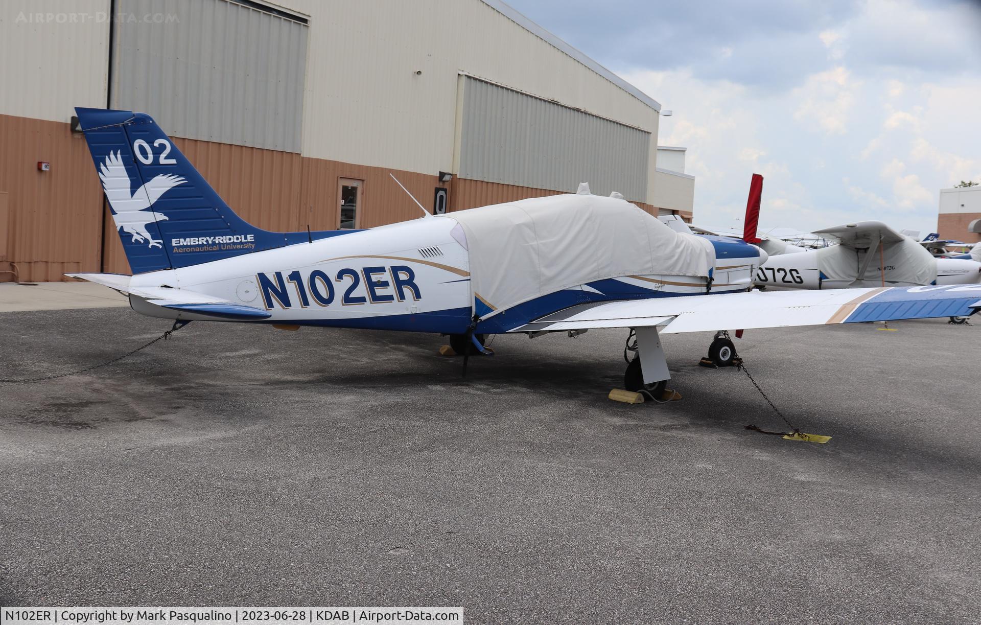 N102ER, 2002 Piper PA-28R-201 Cherokee Arrow III C/N 2844081, Piper  PA-28R-201