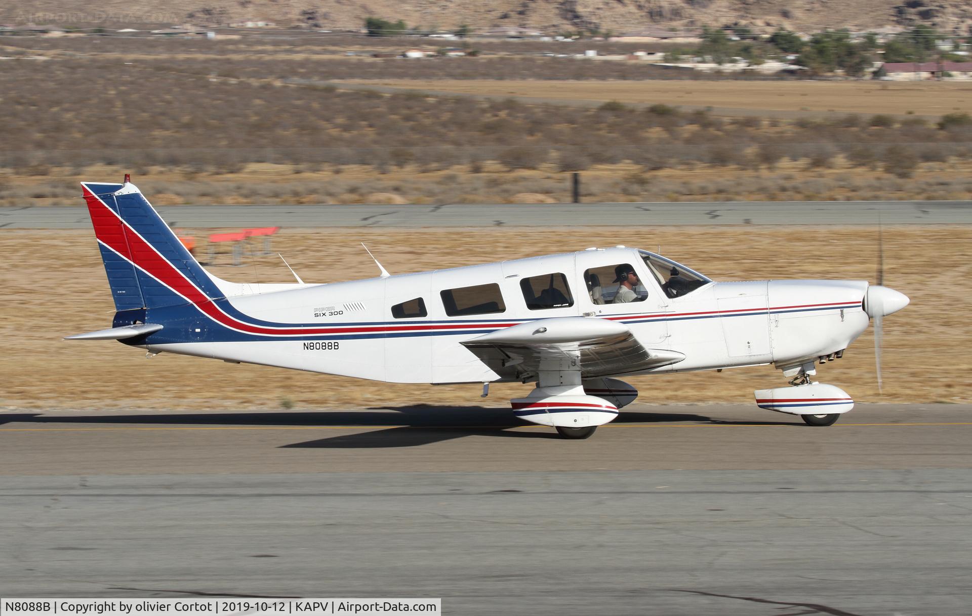 N8088B, 1979 Piper PA-32-300 Cherokee Six C/N 32-7940250, Apple Valley airshow 2019