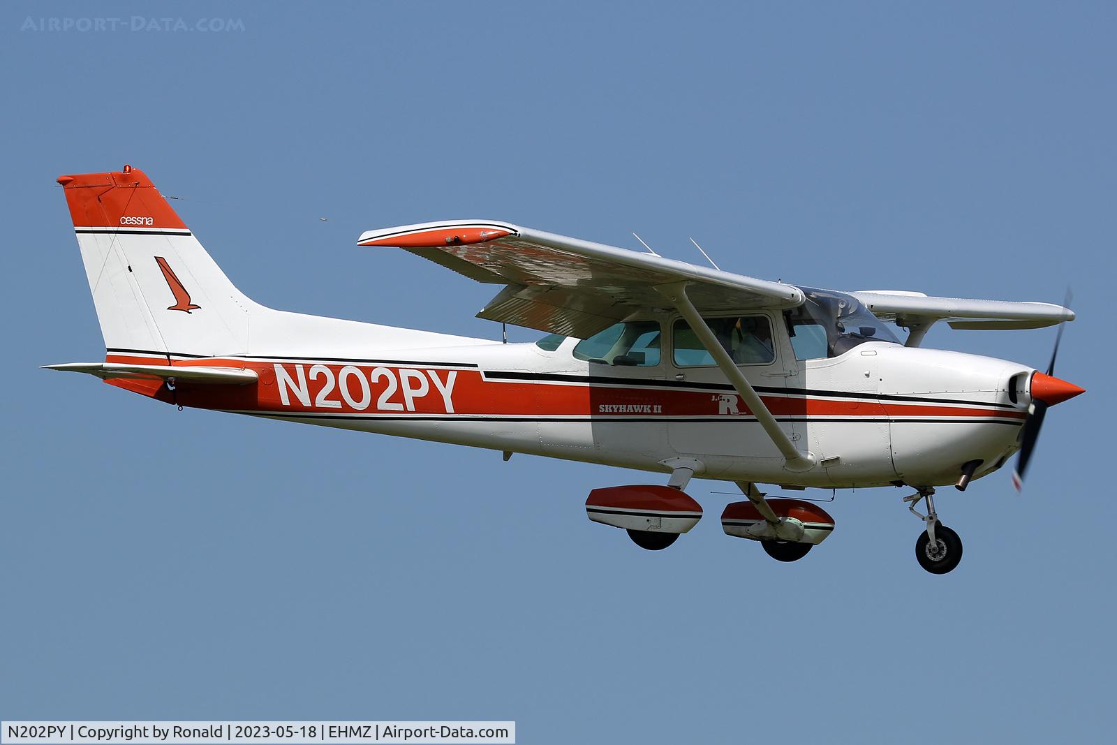 N202PY, 1978 Cessna 172N C/N 17271126, at ehmz