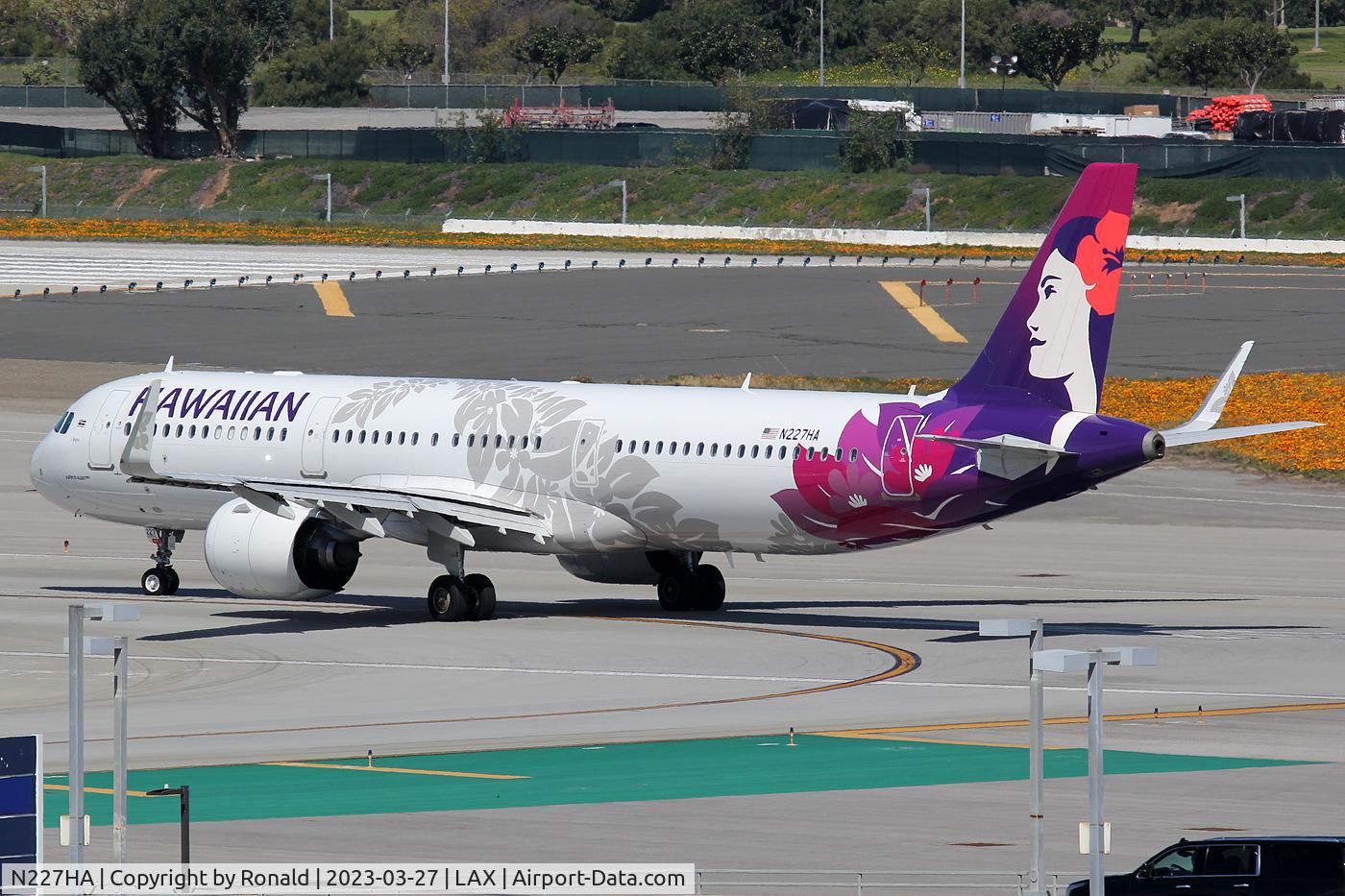 N227HA, Airbus A321-271N C/N 9223, at lax