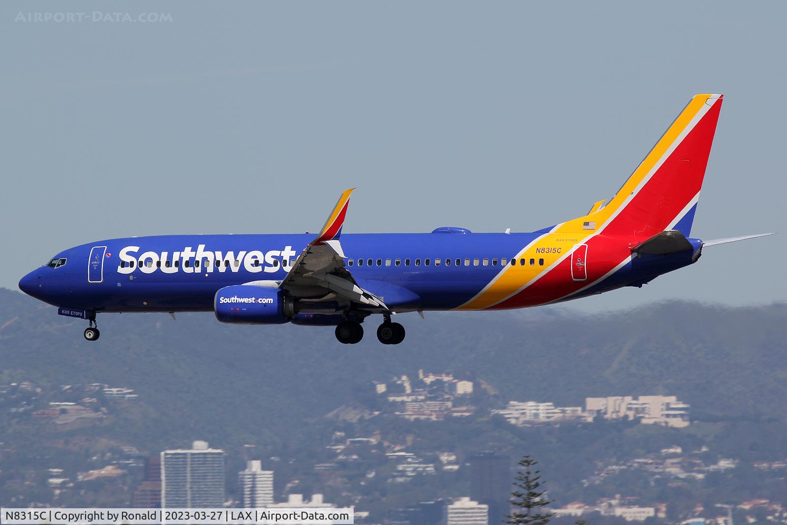 N8315C, 2012 Boeing 737-8H4 C/N 38811, at lax