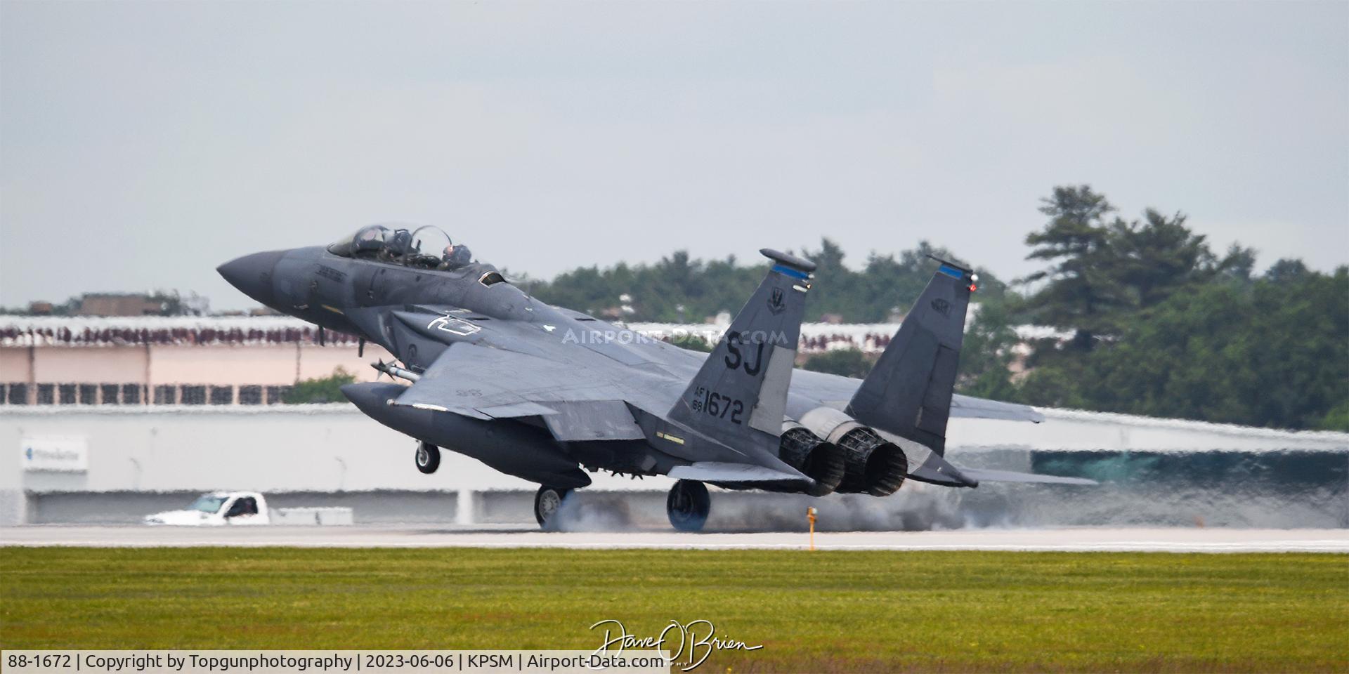 88-1672, 1988 McDonnell Douglas F-15E Strike Eagle C/N 1081/E056, SIEGE16 touching down