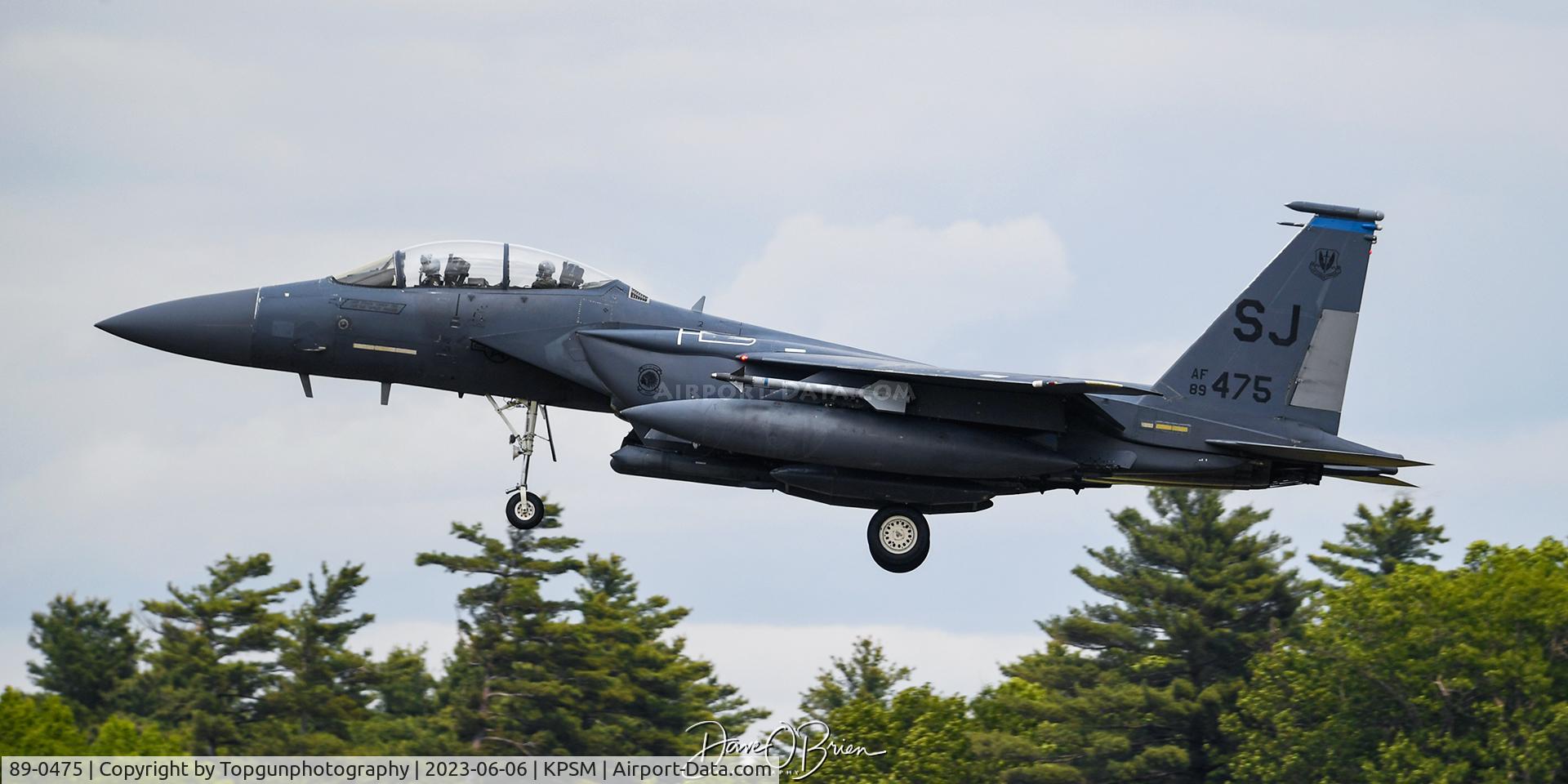 89-0475, 1989 McDonnell Douglas F-15E Strike Eagle C/N 1122/E097, SPEED24 follows his wingman in