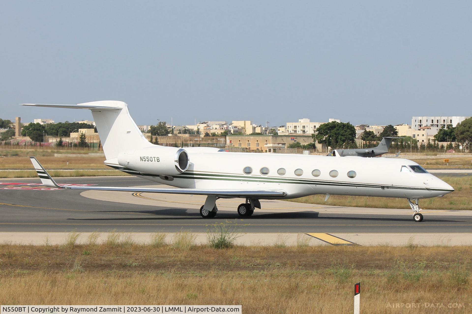 N550BT, Gulfsteam Aerospace GV-SP (G550) C/N 5107, Gulfstream Aerospace GV-SP (G550) N550BT Executive Jet Management