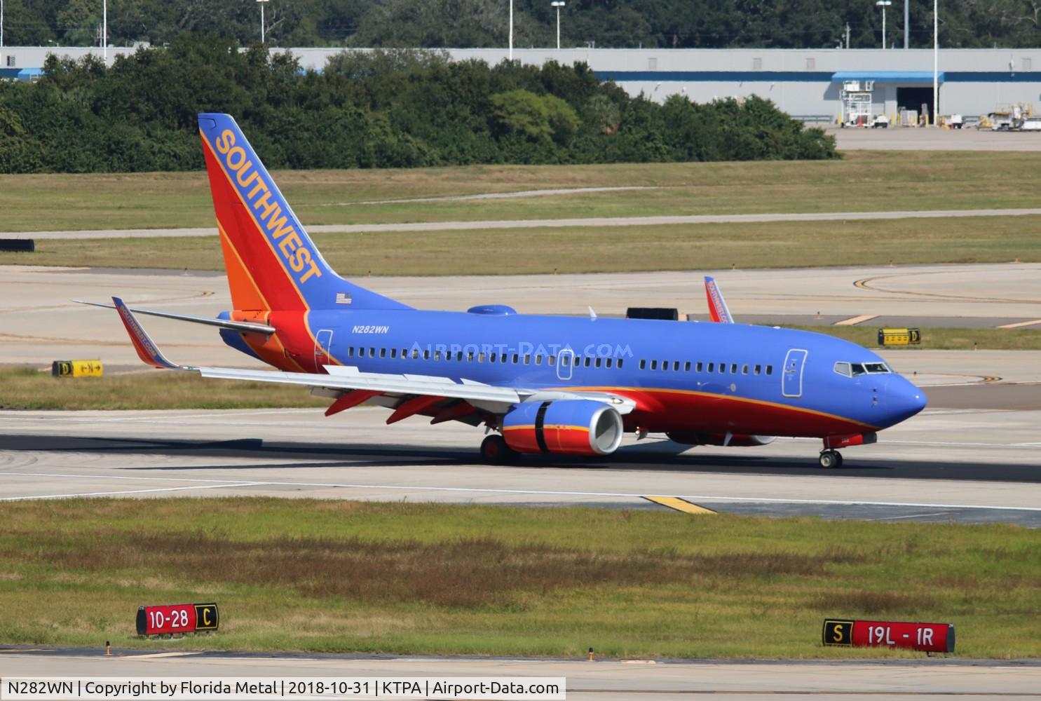 N282WN, 2007 Boeing 737-7H4 C/N 32534, SWA 737 canyon blue zx TPA