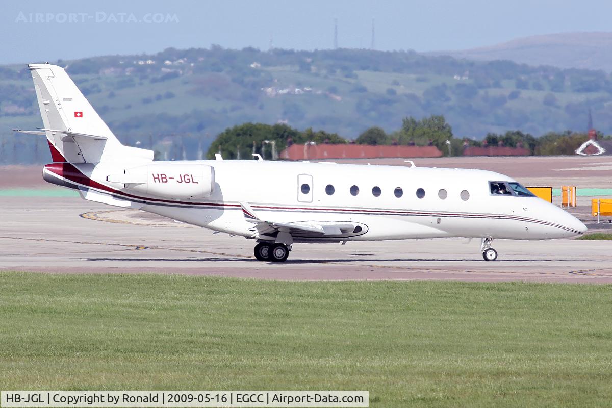 HB-JGL, 2008 Gulfstream Aerospace G200 C/N 193, at man