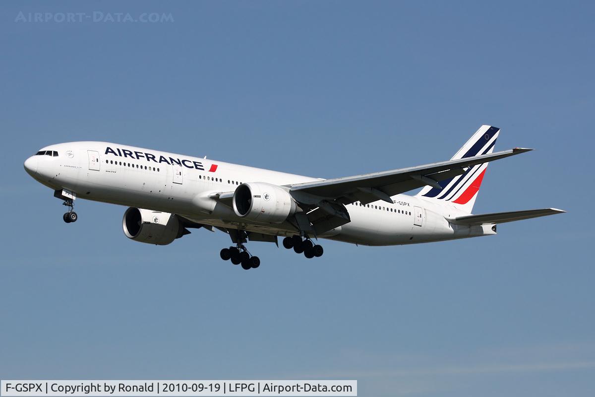 F-GSPX, 2002 Boeing 777-228/ER C/N 32698, at cdg
