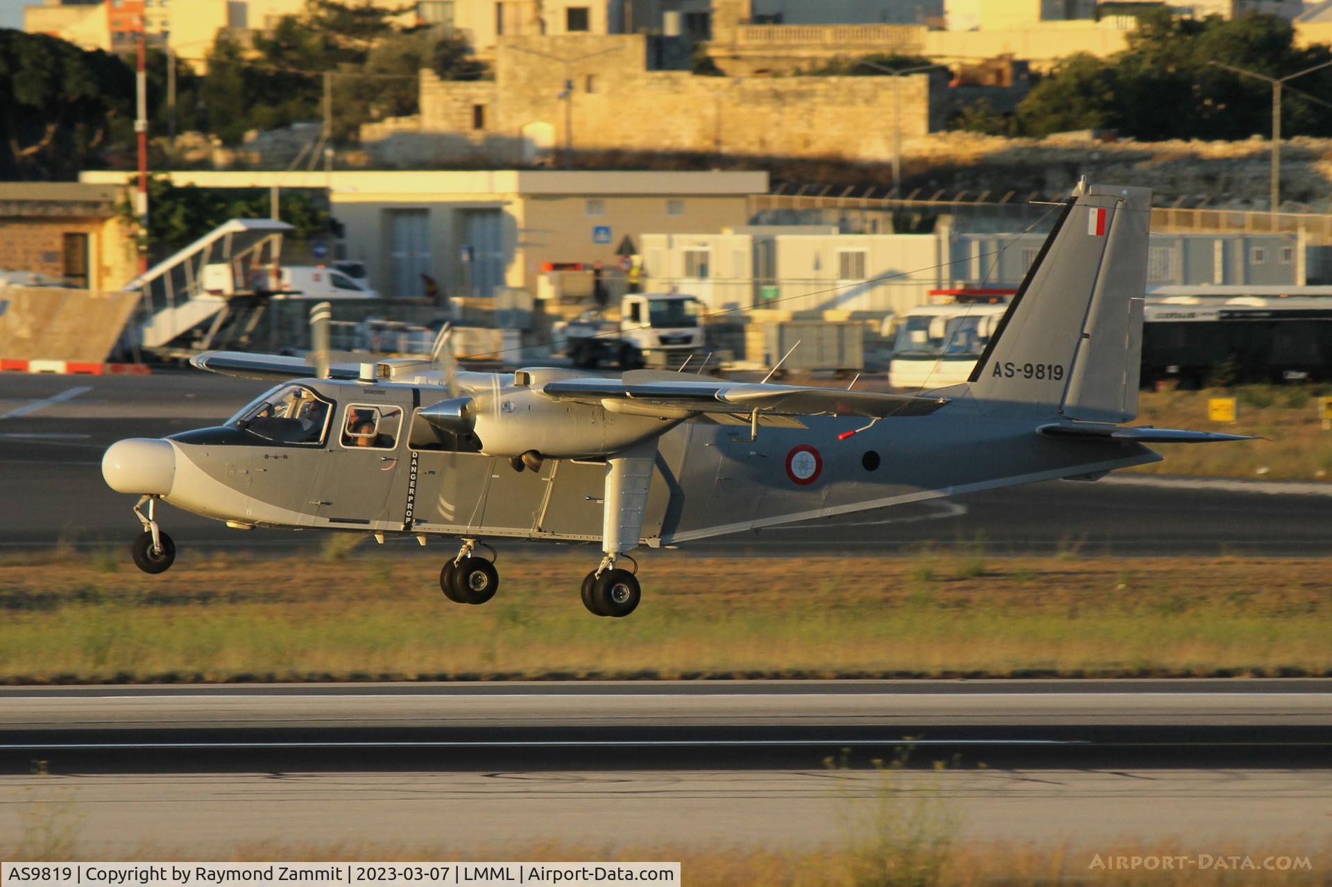 AS9819, 1982 Pilatus Britten-Norman BN-2B-26 Islander C/N 2156, Pilatus Britten-Norman BN-2B-26 Islander AS-9819 Armed Forces of Malta