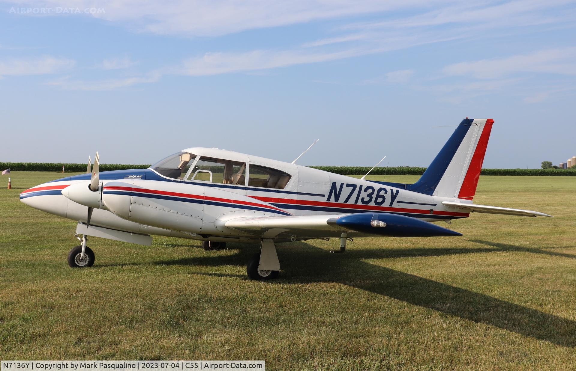 N7136Y, 1963 Piper PA-30 Twin Comanche C/N 30-158, Piper PA-30