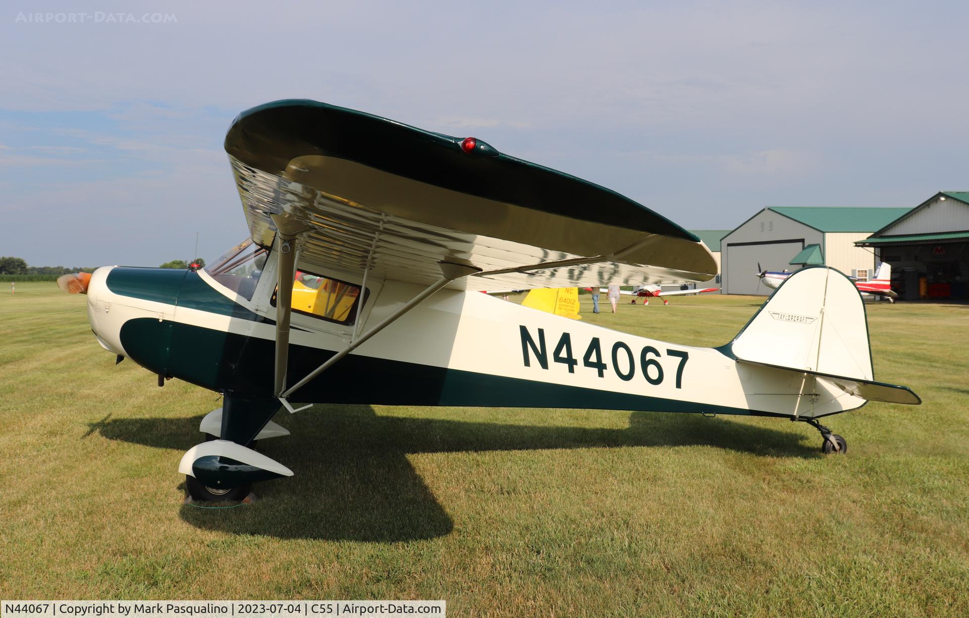 N44067, 1946 Taylorcraft BC12-D C/N 9867, Taylorcraft BC12-D
