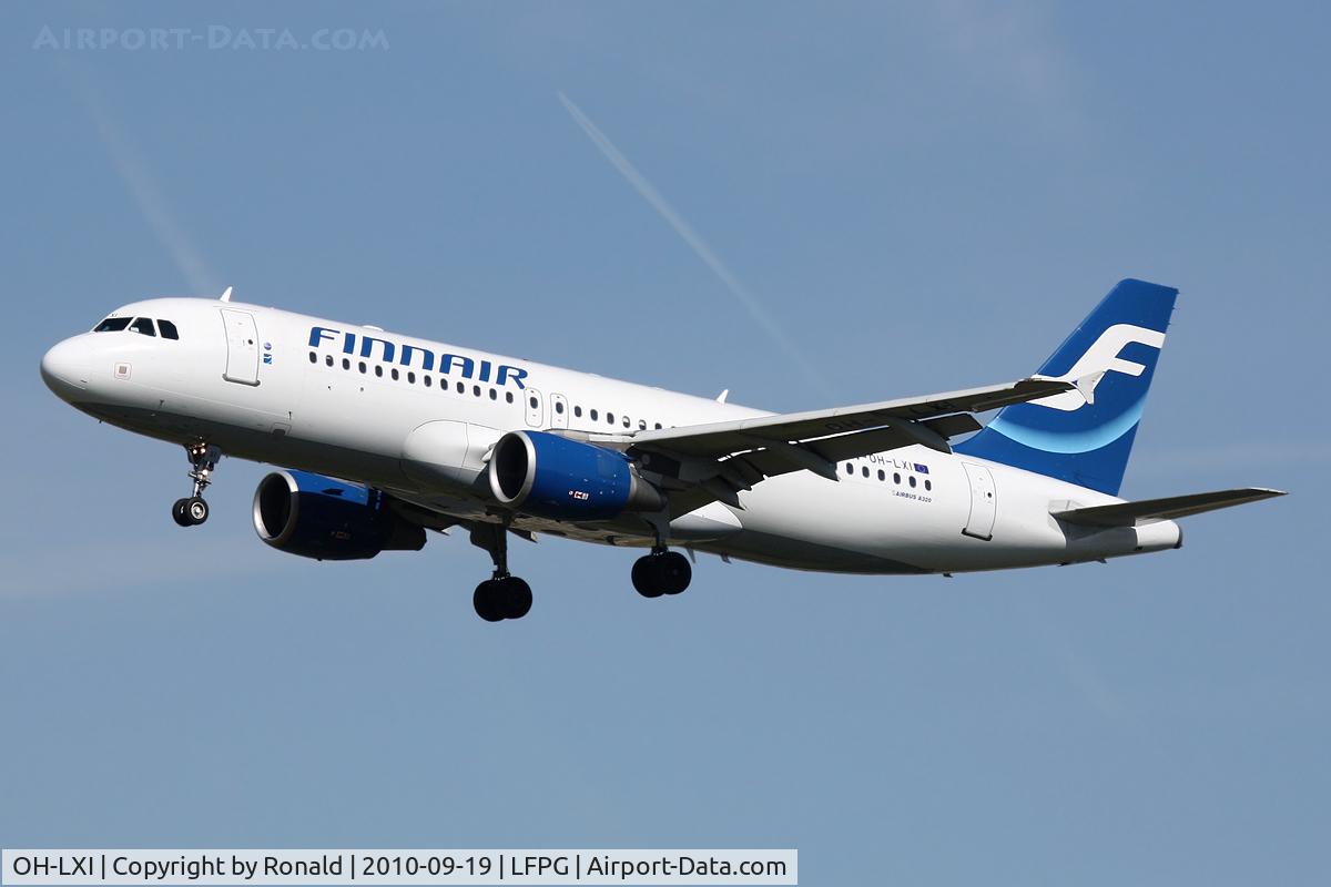 OH-LXI, 2003 Airbus A320-214 C/N 1989, at cdg