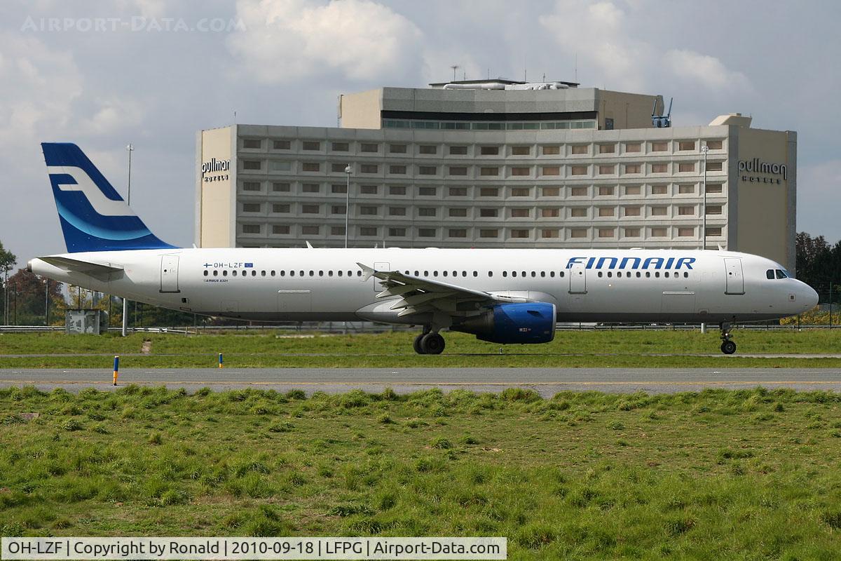 OH-LZF, 2004 Airbus A321-211 C/N 2208, at cdg