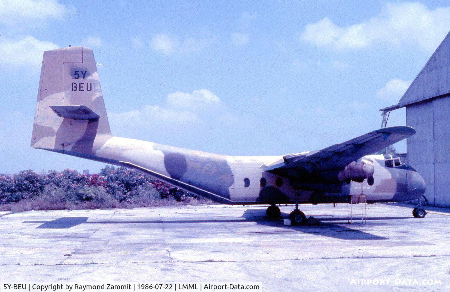 5Y-BEU, De Havilland Canada DHC-4 Caribou C/N 302, DE Havilland DHC-4 Caribou 5Y-BEU New Cal Aviation (Ex Kenya Air Force)
