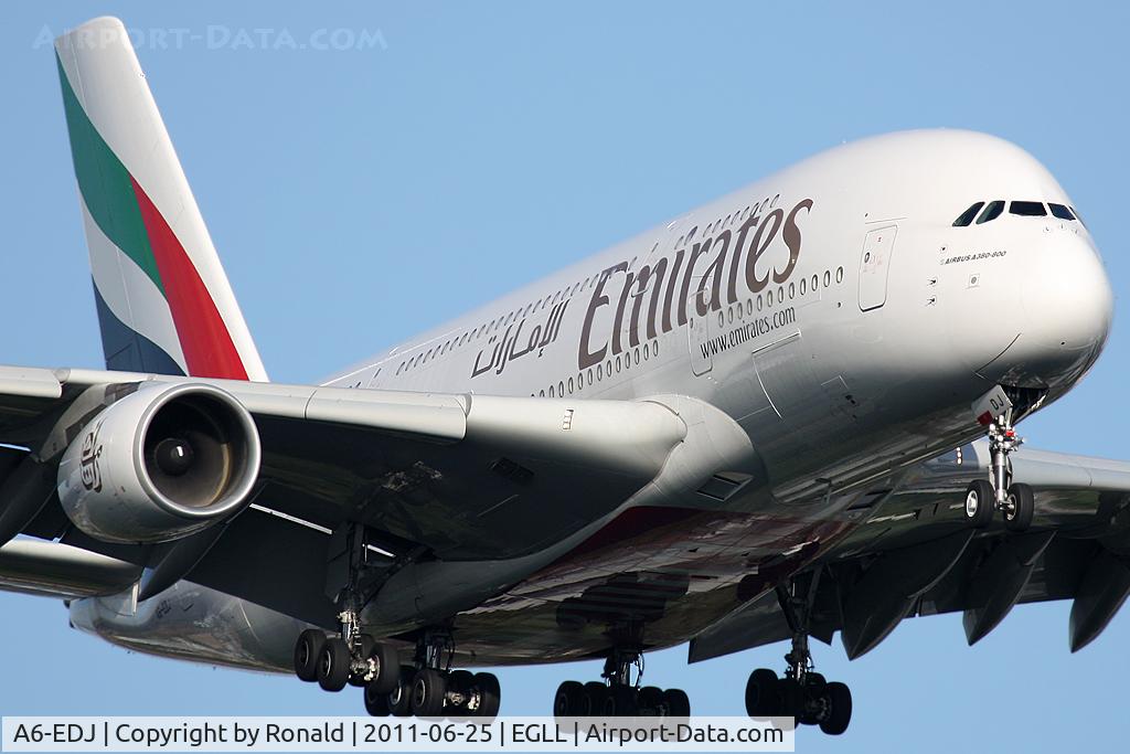 A6-EDJ, 2006 Airbus A380-861 C/N 009, at lhr