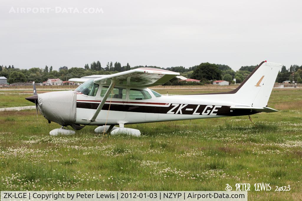 ZK-LGE, Cessna 172P C/N 17274969, M R & C M Donald Ltd., Dannevirke