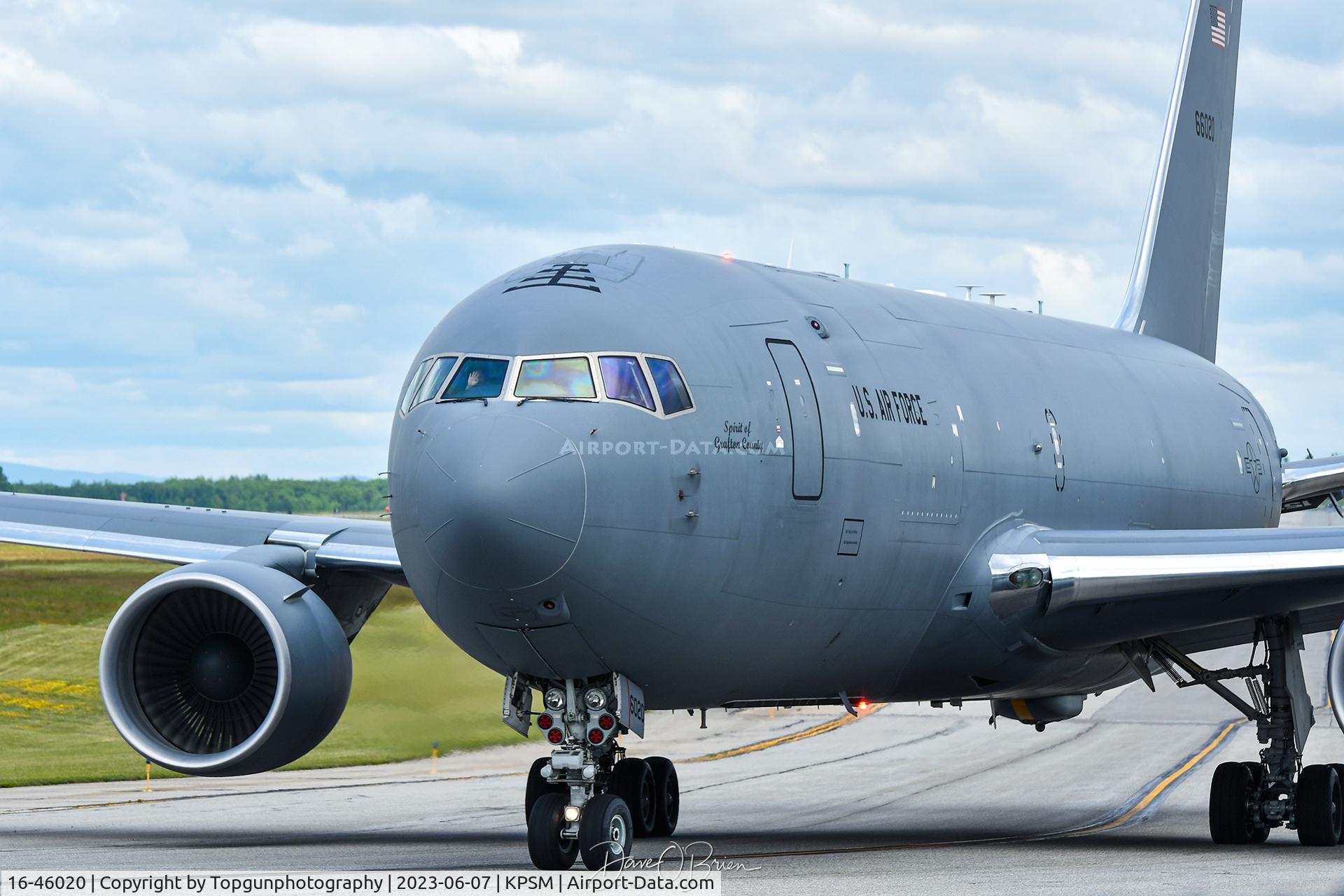 16-46020, 2016 Boeing KC-46A Pegasus (767-2LKC) C/N 34137, PACK81 crew waving to the photographers row
