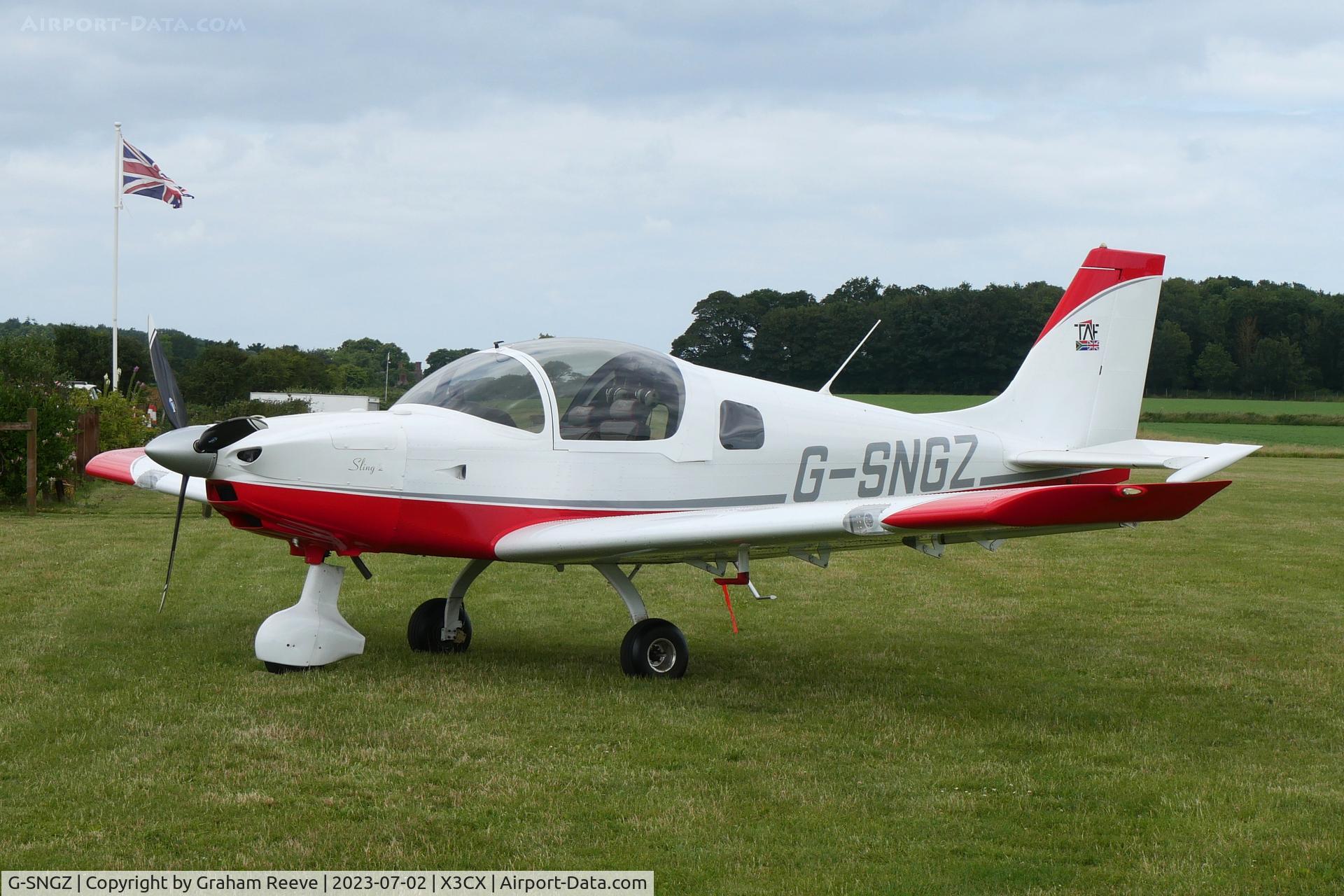 G-SNGZ, 2016 The Airplane Factory Sling 2 C/N LAA 399-15395, Parked at Northrepps.