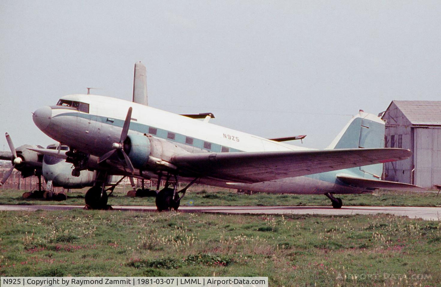 N925, Douglas C-47 C/N 20016, Douglas DC-3 N925
