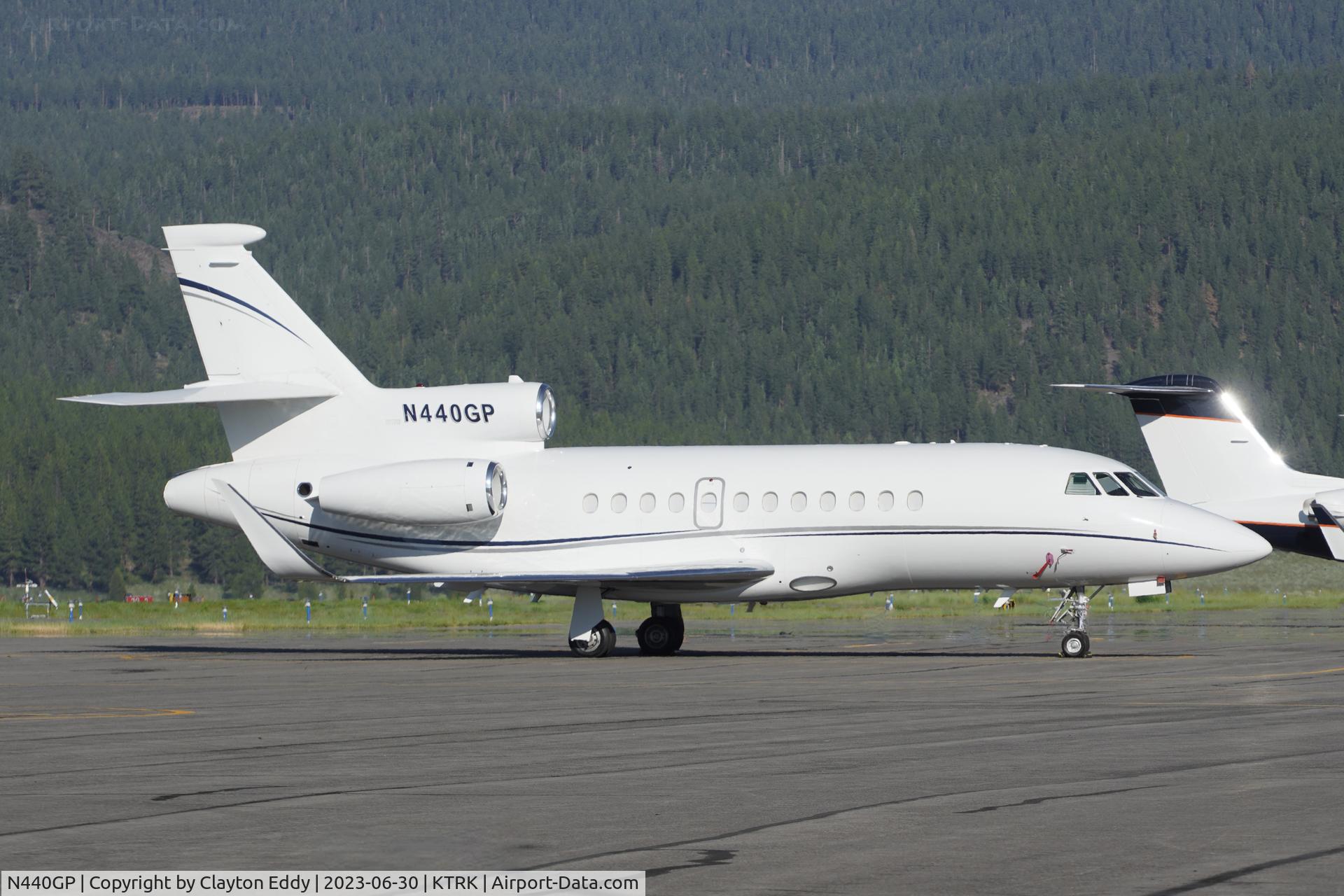 N440GP, 2001 Dassault Falcon 900EX C/N 85, Truckee Tahoe airport in California 2023.