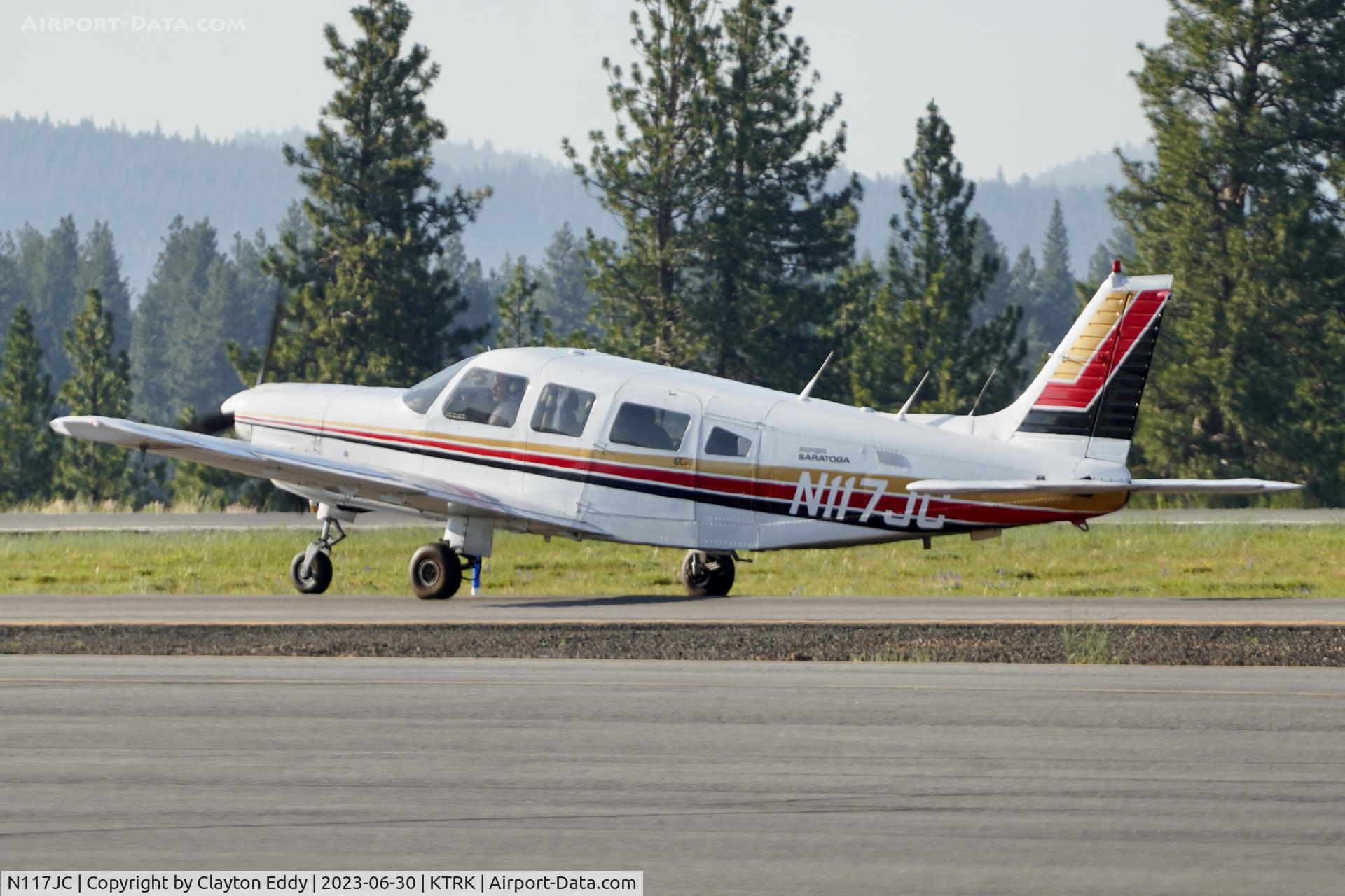 N117JC, 1980 Piper PA-32-301 Saratoga C/N 32-8006032, Truckee Tahoe airport in California 2023.