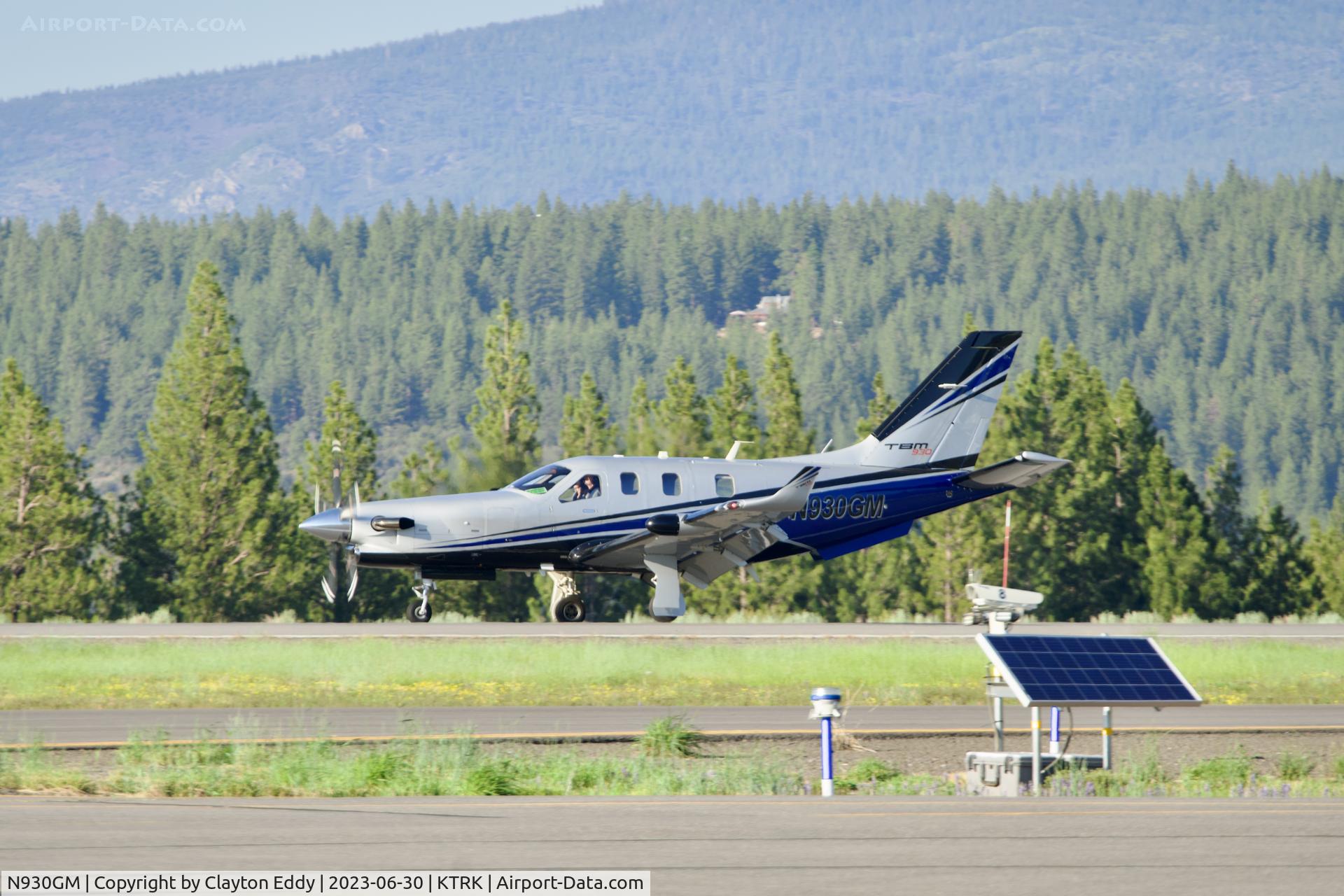 N930GM, 2016 Socata TBM 700 C/N 1123, Truckee Tahoe airport in Caliornia 2023.